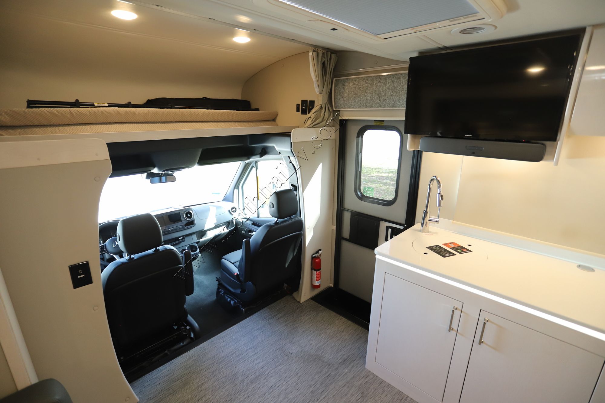 New 2022 Renegade Rv Vienna 25VRMC Class C  For Sale