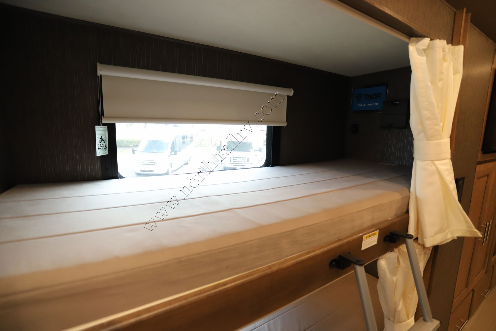 Used 2021 Thor Aria 4000 Class A  For Sale