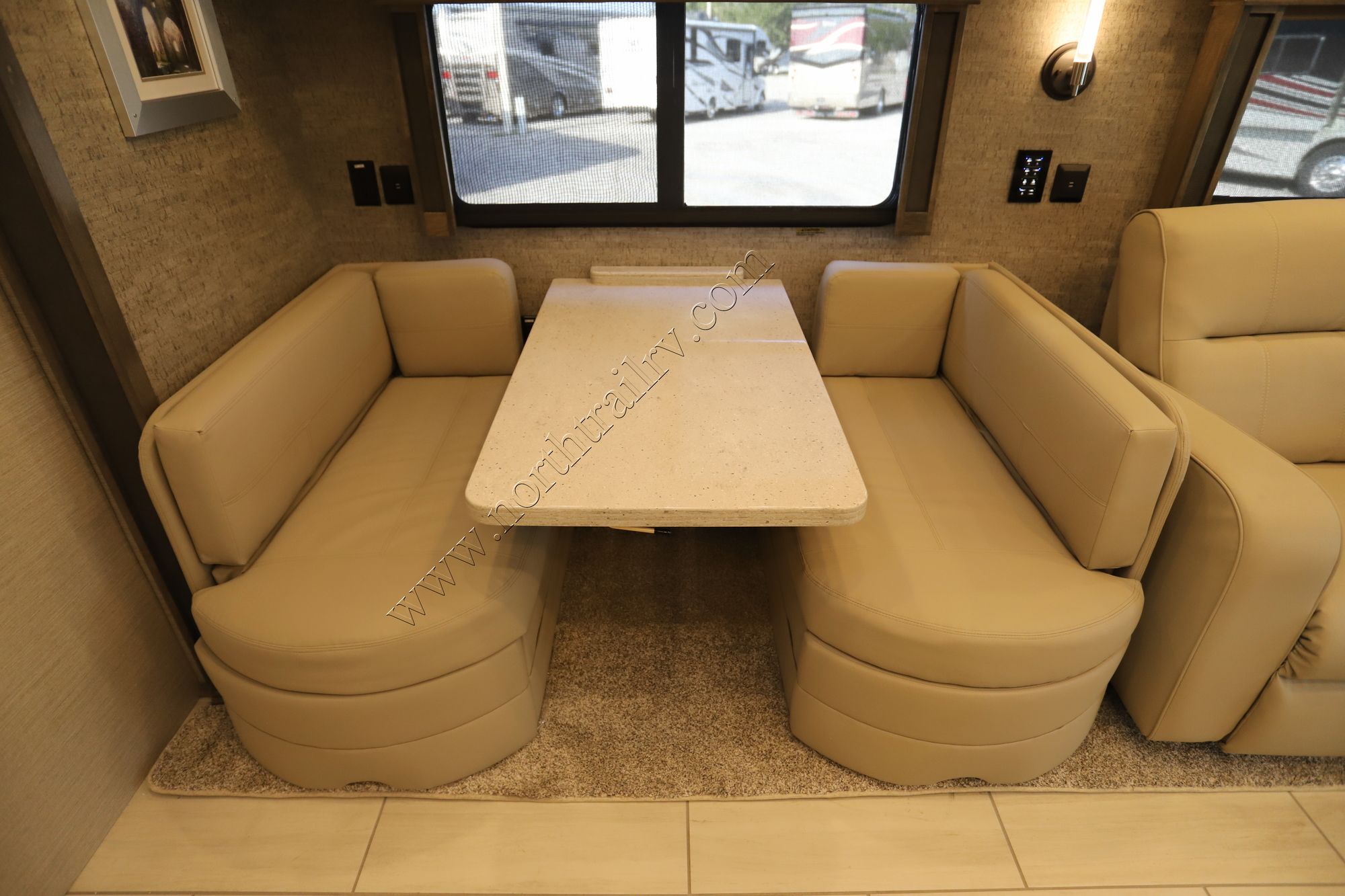 New 2022 Tiffin Motor Homes Allegro Red 37BA Class A  For Sale