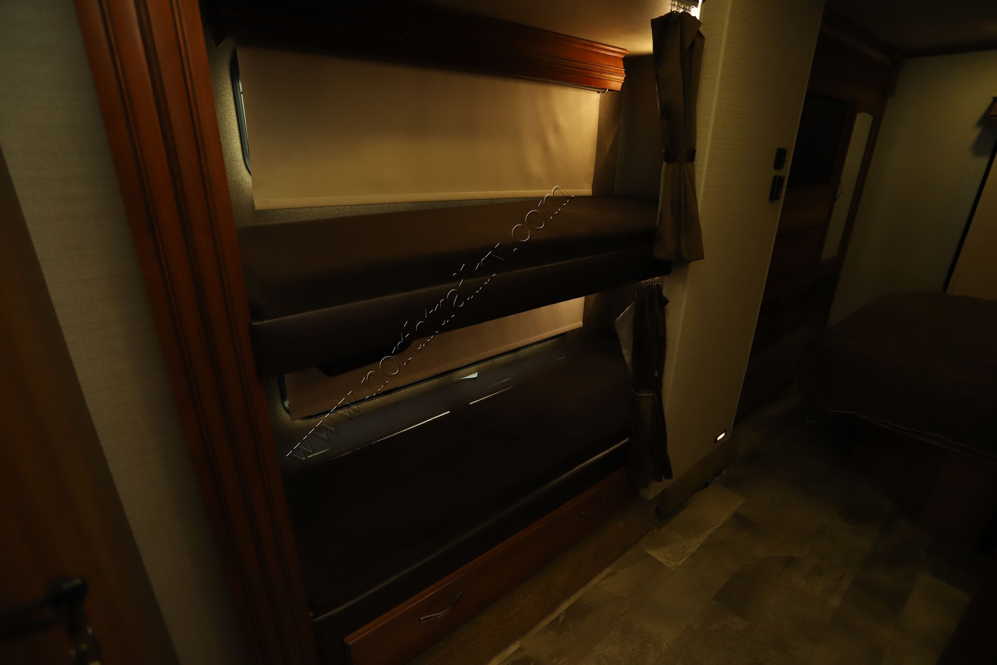 Used 2017 Jayco Seneca 37FS Super C  For Sale