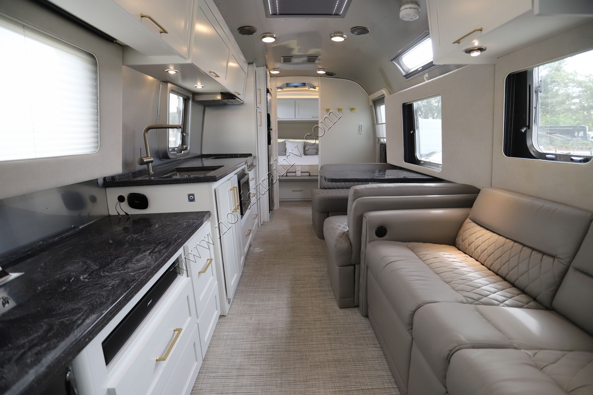 Used 2021 Airstream Classic 33FBQ Travel Trailer  For Sale