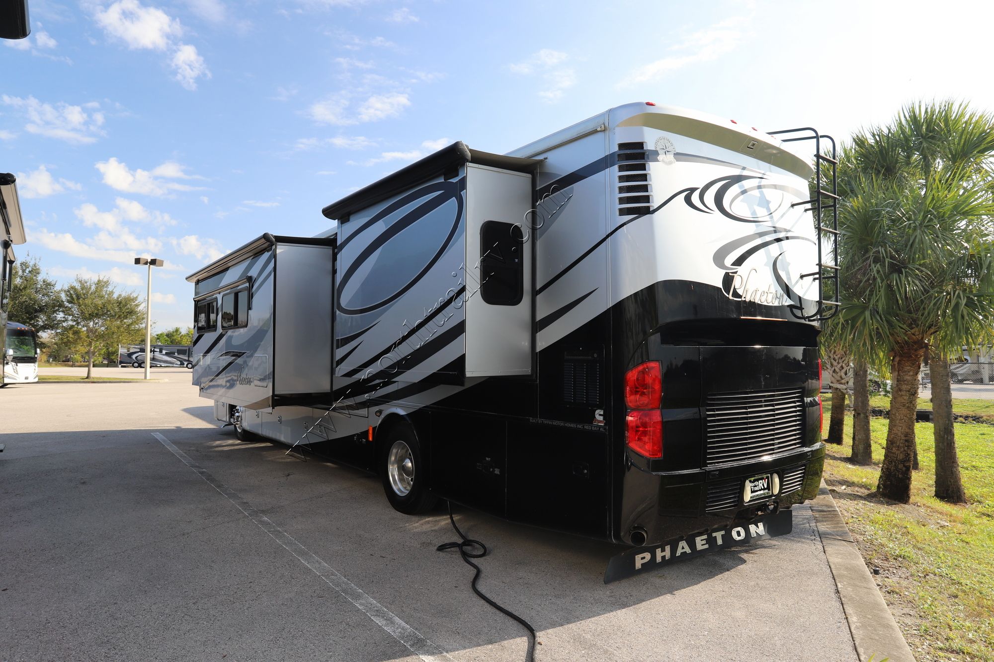 Used 2011 Tiffin Motor Homes Phaeton 40QTH Class A  For Sale