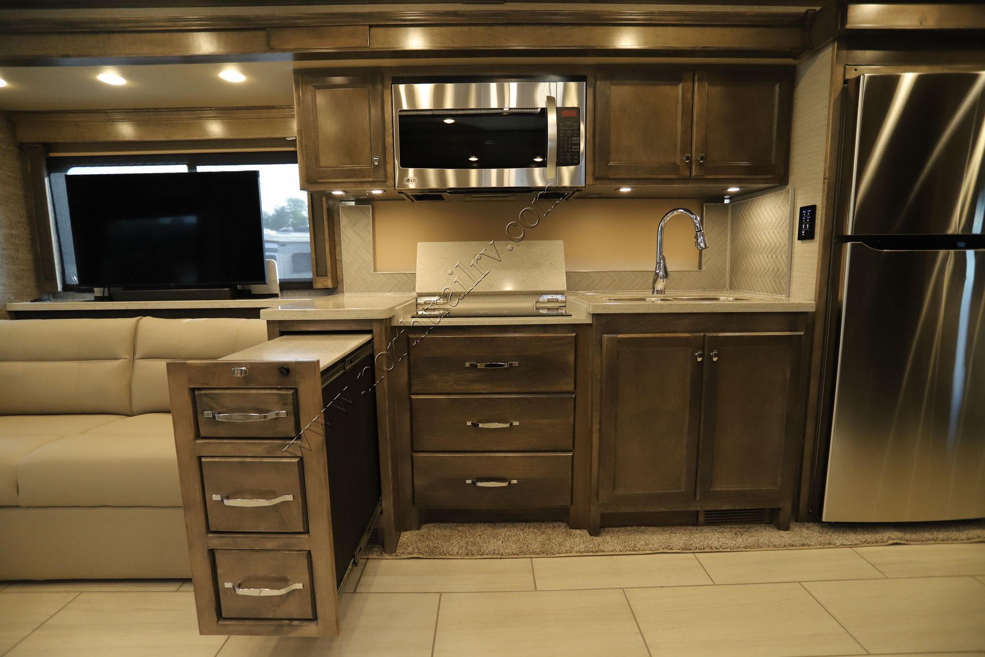 New 2022 Tiffin Motor Homes Allegro Red 37BA Class A  For Sale