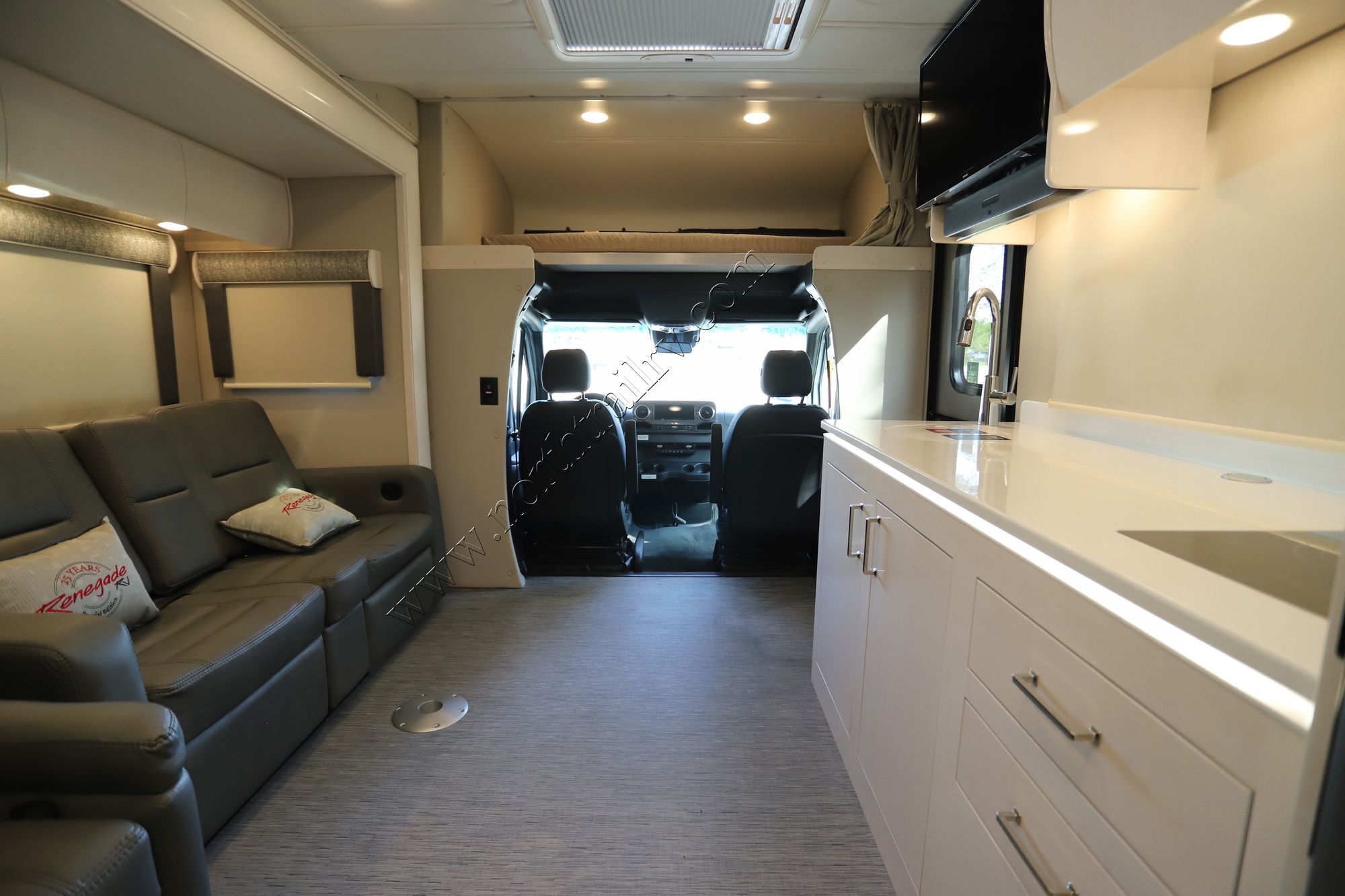 New 2022 Renegade Rv Vienna 25VRMC Class C  For Sale