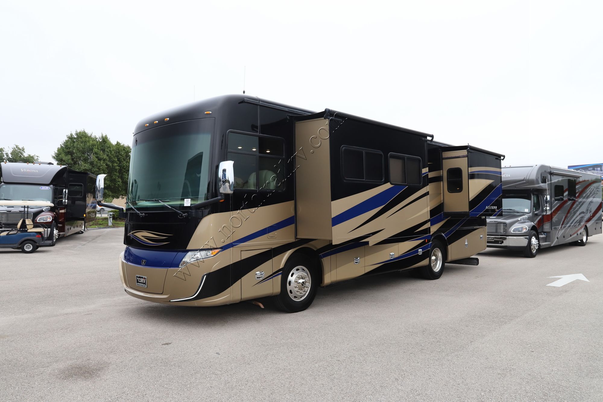 Used 2018 Tiffin Motor Homes Allegro Red 33AA Class A  For Sale