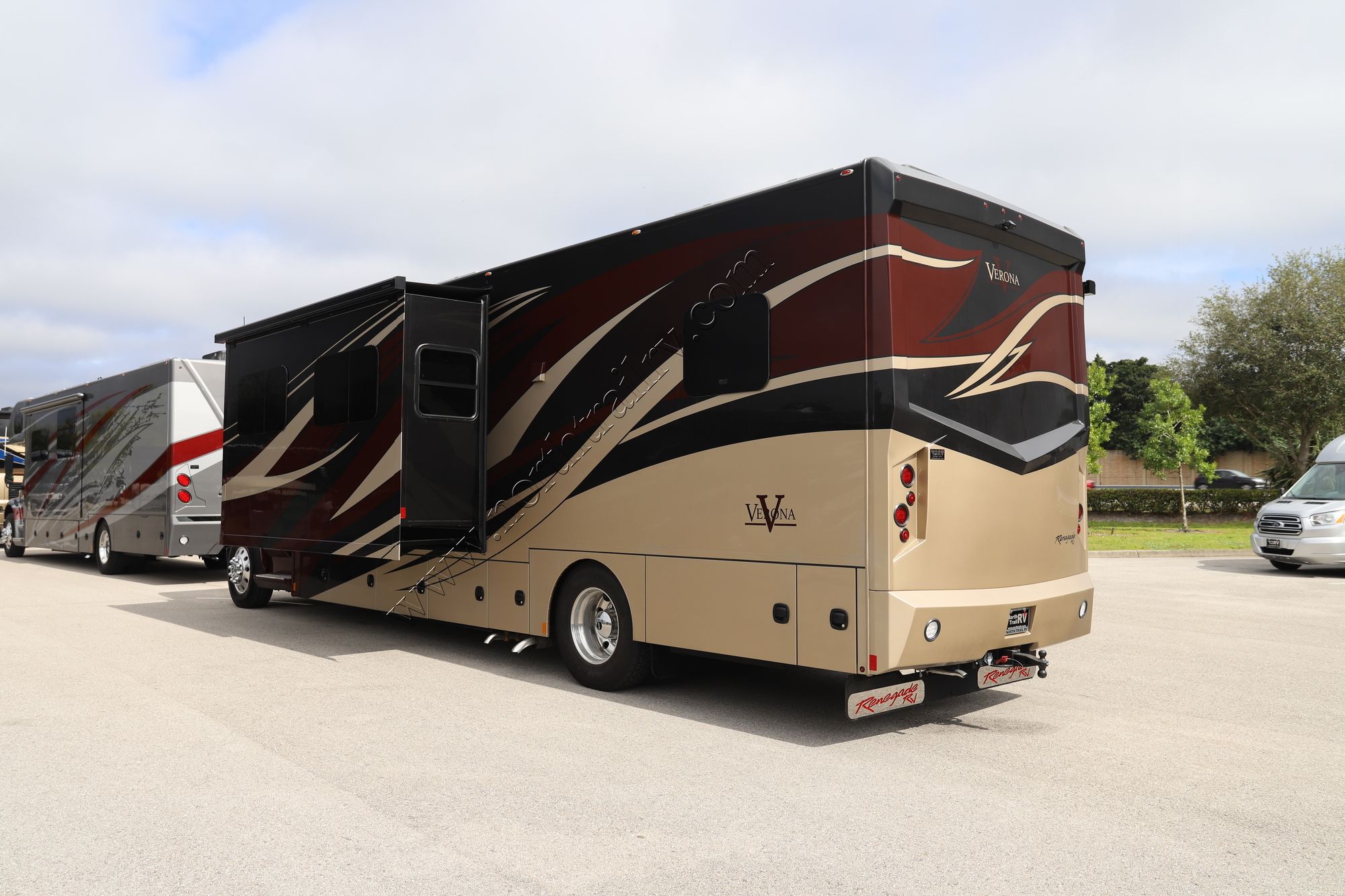 New 2022 Renegade Rv Verona 36VSB Super C  For Sale