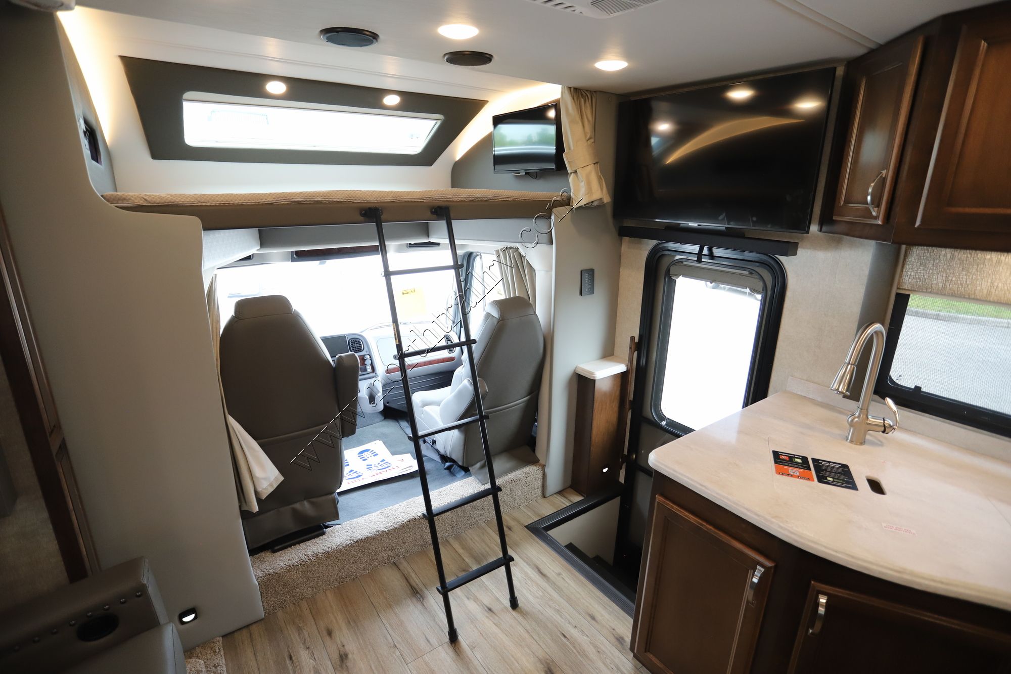 New 2022 Renegade Rv Verona 36VSB Super C  For Sale