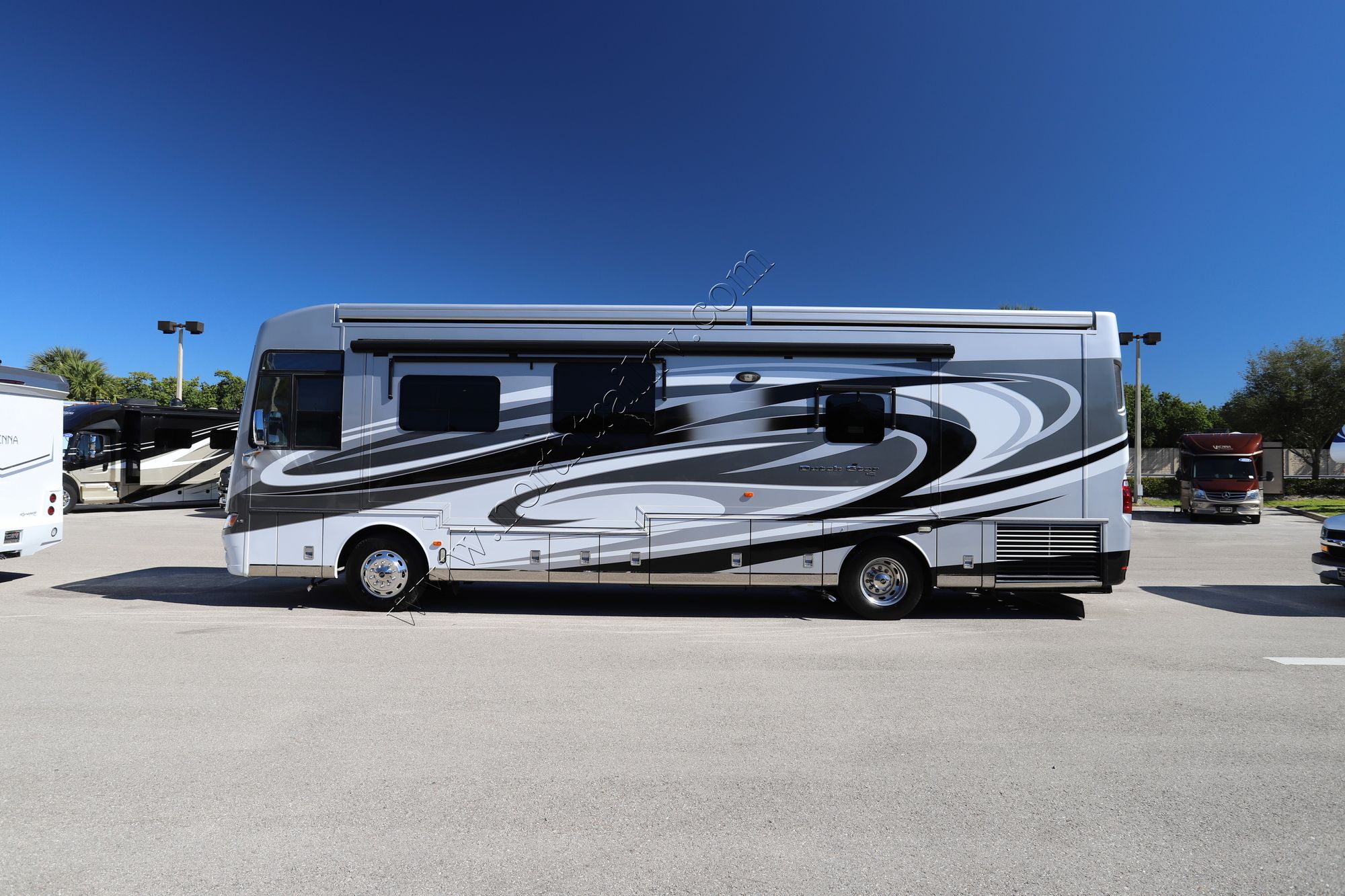 Used 2016 Newmar Dutch Star 3736 Class A  For Sale