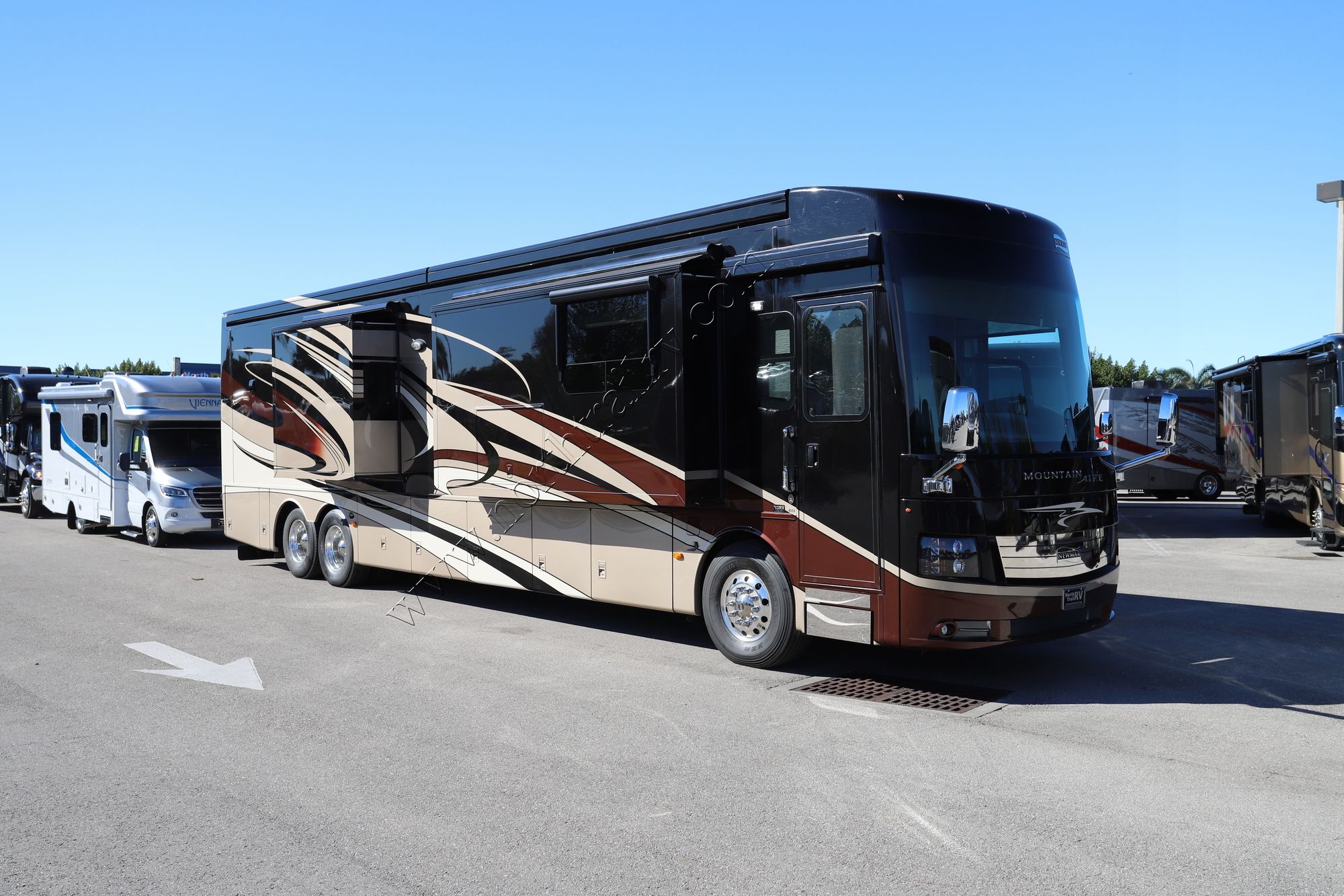 Used 2015 Newmar Mountain Aire 4553 Class A  For Sale