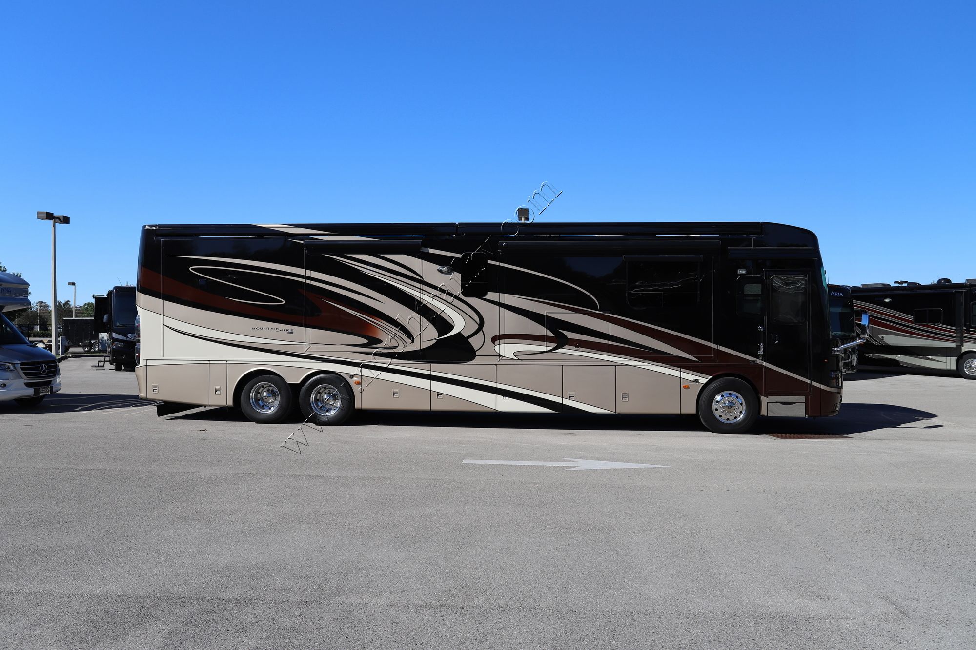 Used 2015 Newmar Mountain Aire 4553 Class A  For Sale