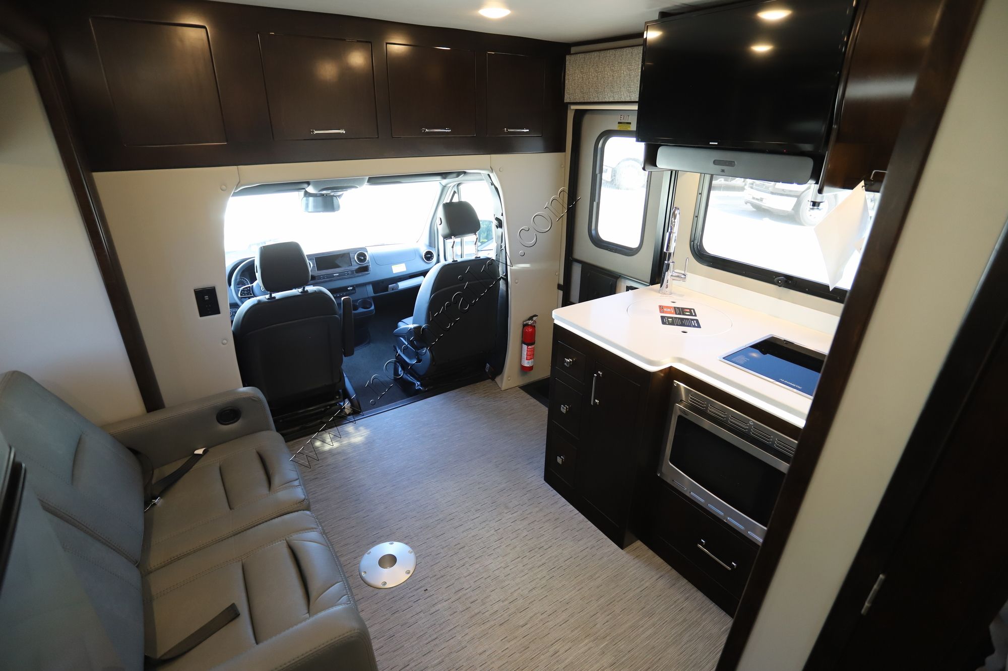 New 2022 Renegade Rv Vienna 25VTBN Class C  For Sale