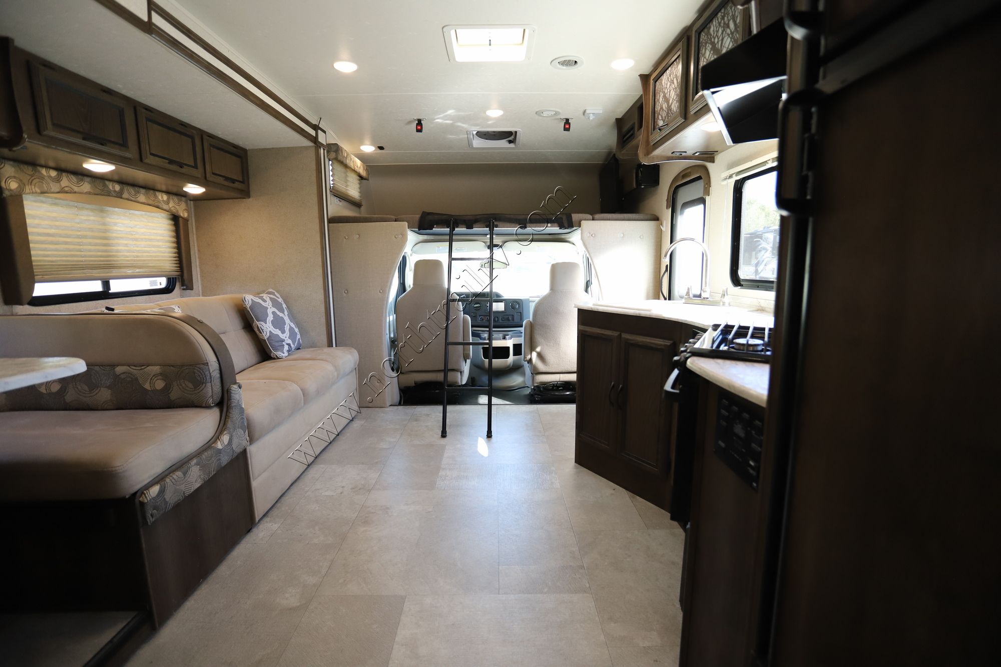 Used 2018 Coachmen Freelander 28BH Class C  For Sale