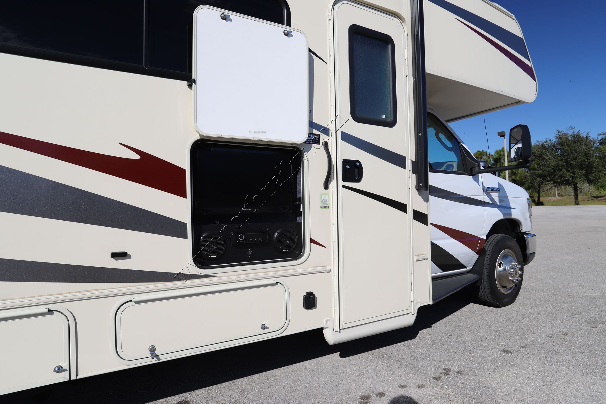 Used 2018 Coachmen Freelander 28BH Class C  For Sale