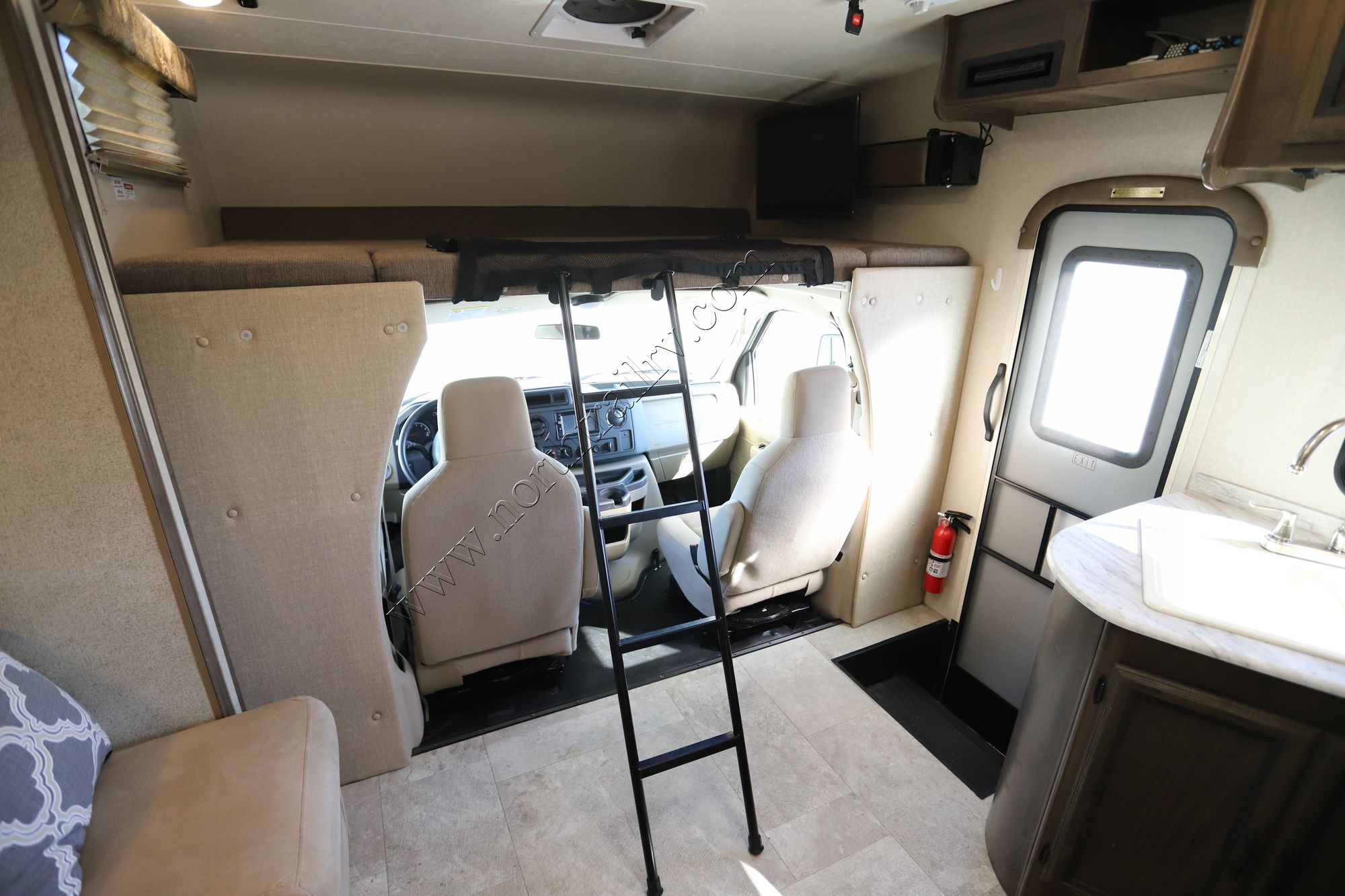 Used 2018 Coachmen Freelander 28BH Class C  For Sale