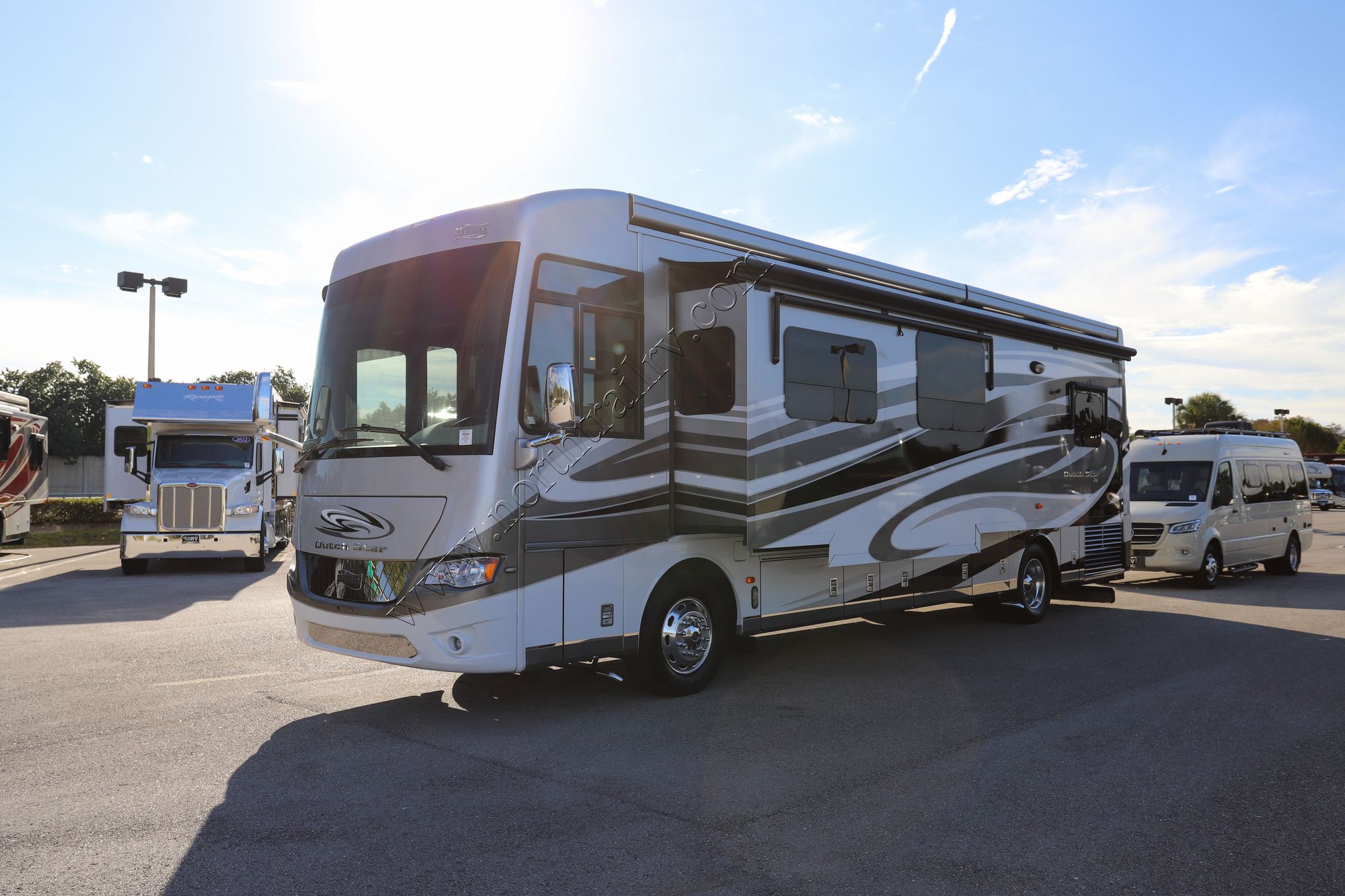 Used 2016 Newmar Dutch Star 3736 Class A  For Sale