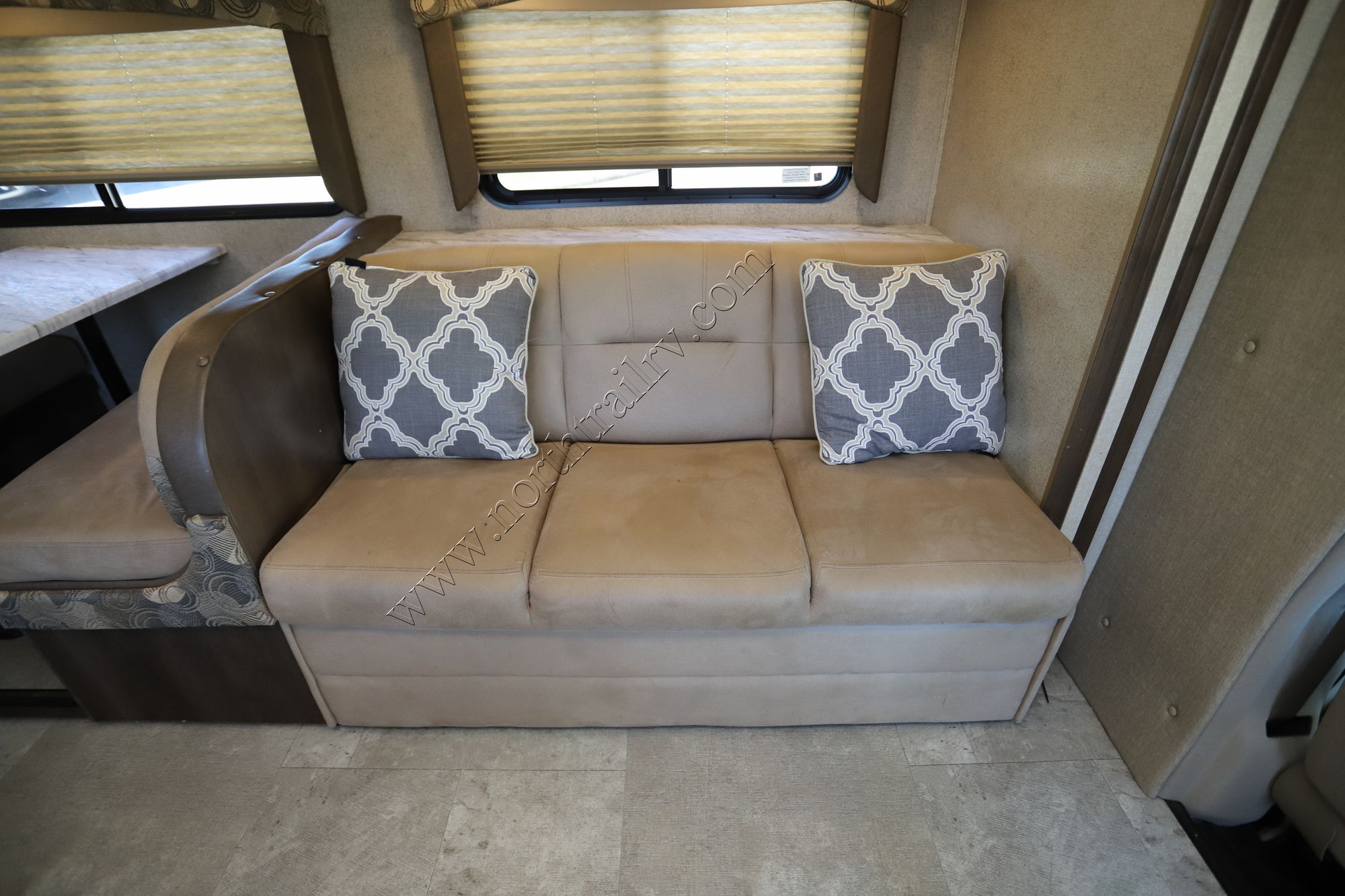 Used 2018 Coachmen Freelander 28BH Class C  For Sale