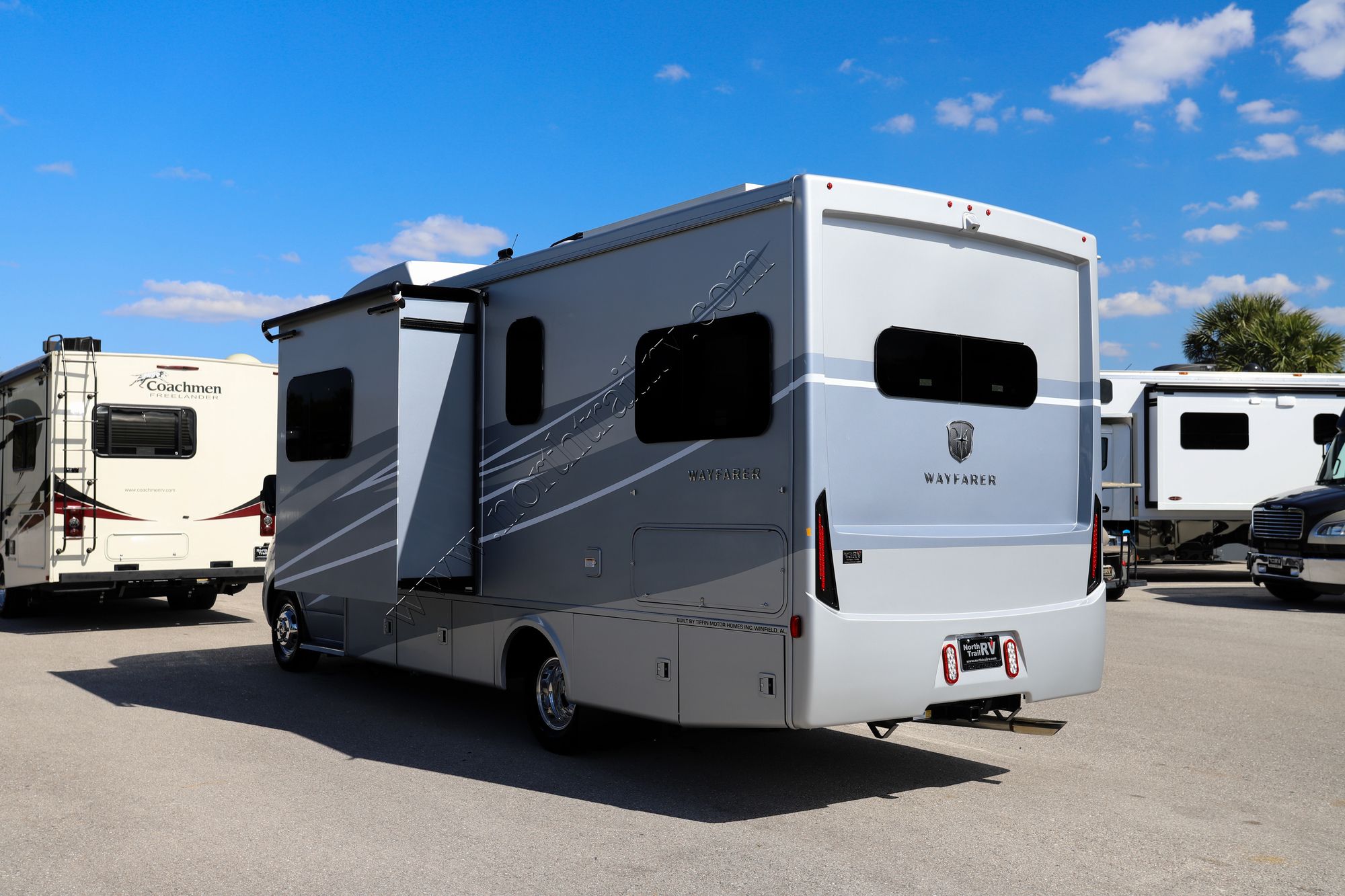 New 2022 Tiffin Motor Homes Wayfarer 25TW Class C  For Sale