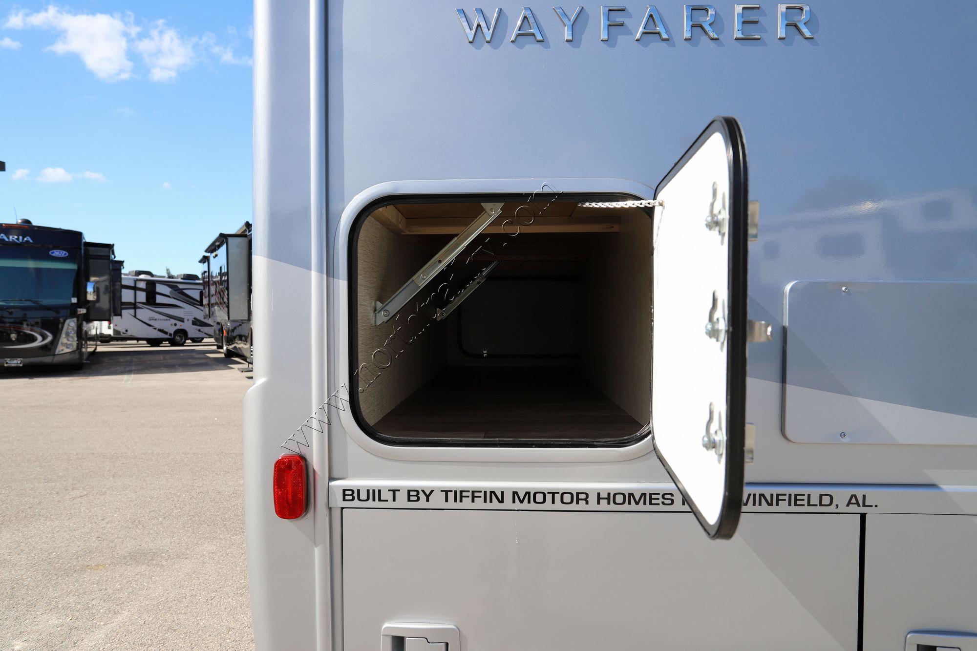 New 2022 Tiffin Motor Homes Wayfarer 25TW Class C  For Sale