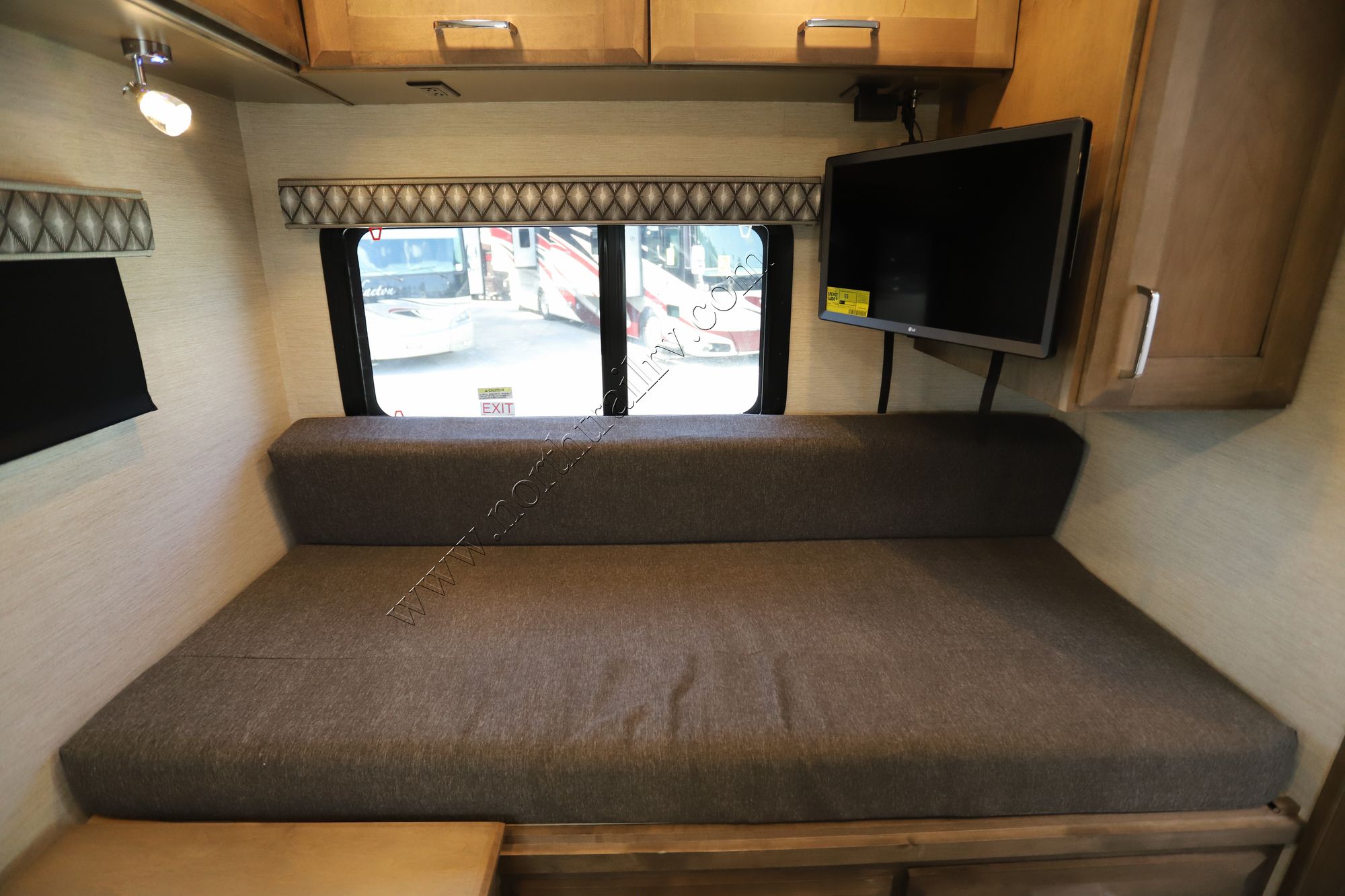 New 2022 Tiffin Motor Homes Wayfarer 25TW Class C  For Sale