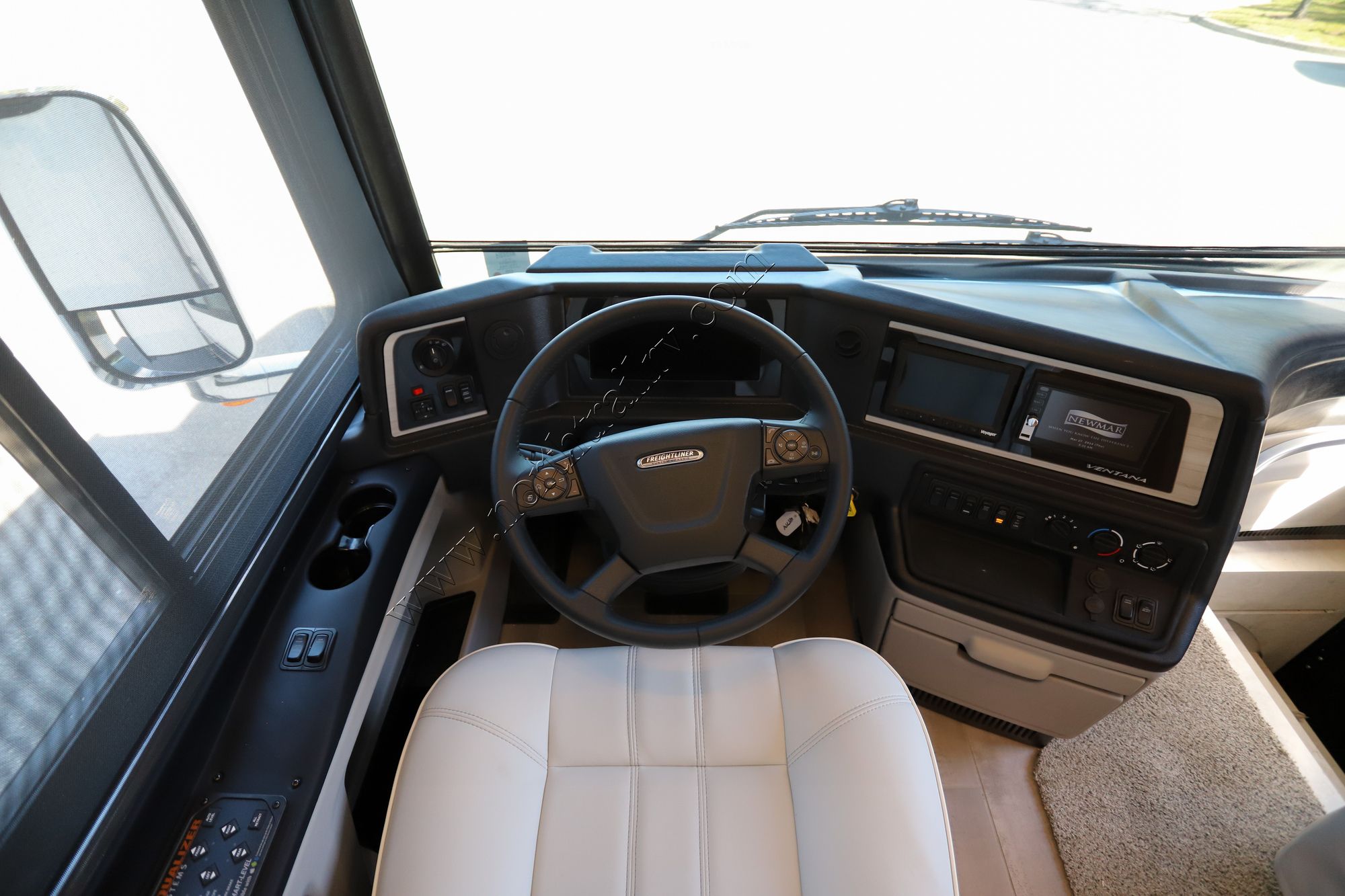 New 2022 Newmar Ventana 4369 Class A  For Sale