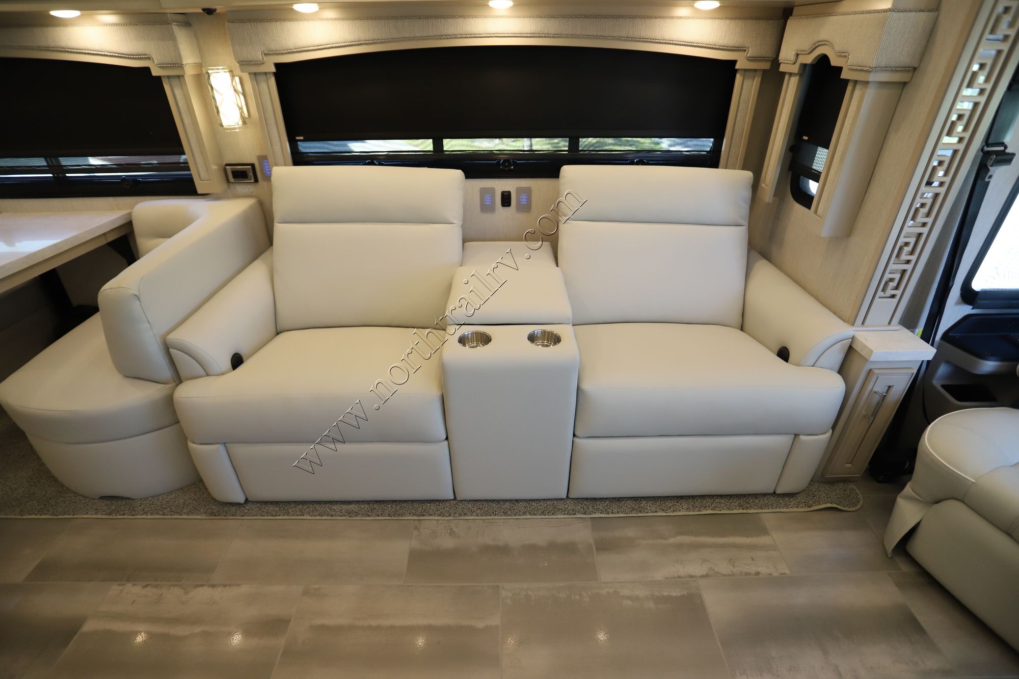 New 2022 Newmar Ventana 4369 Class A  For Sale