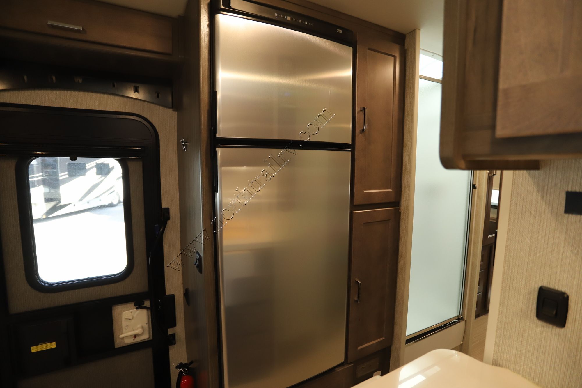 Used 2021 Winnebago Adventurer 30T Class A  For Sale