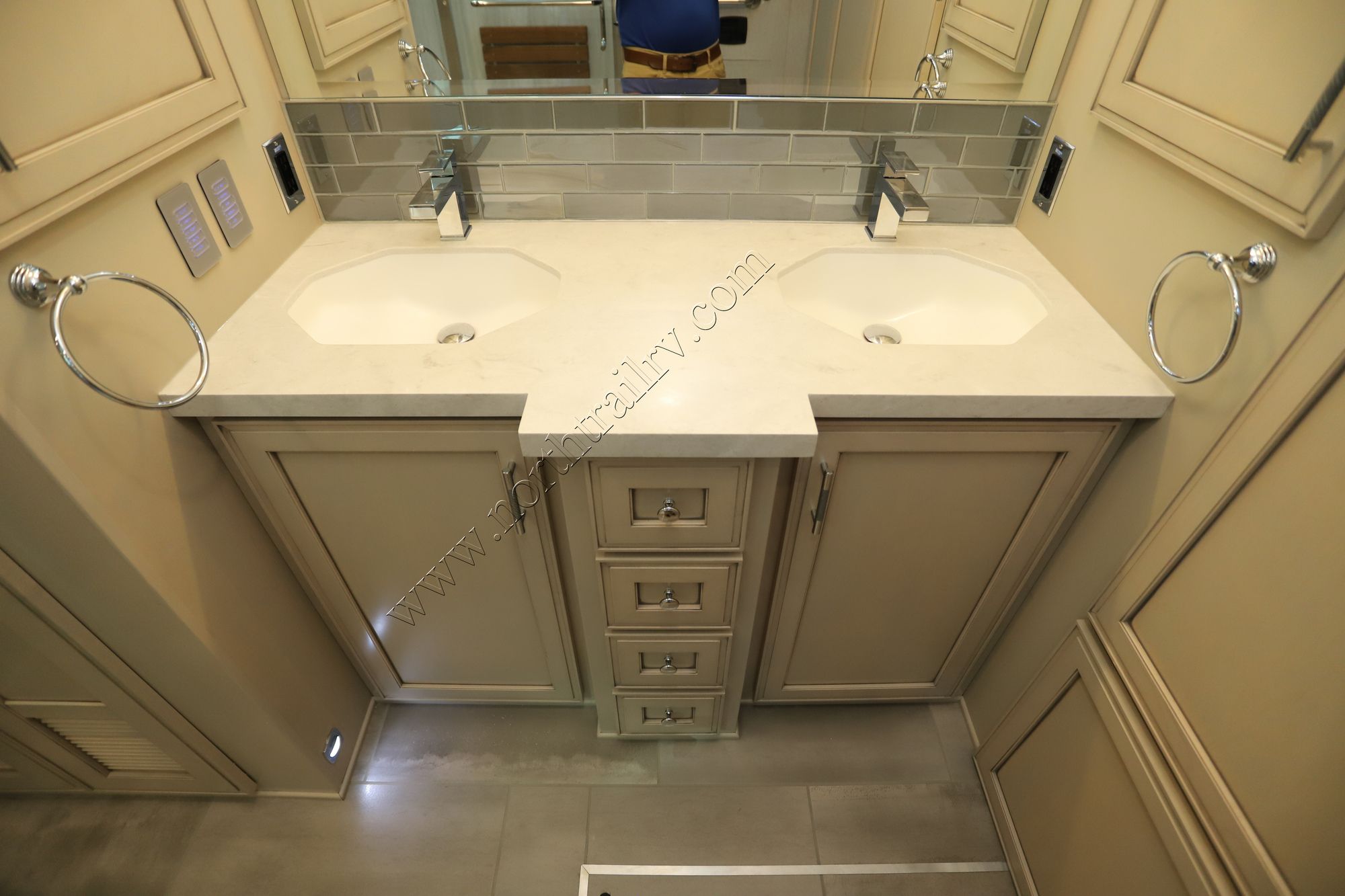 New 2022 Newmar Ventana 4369 Class A  For Sale