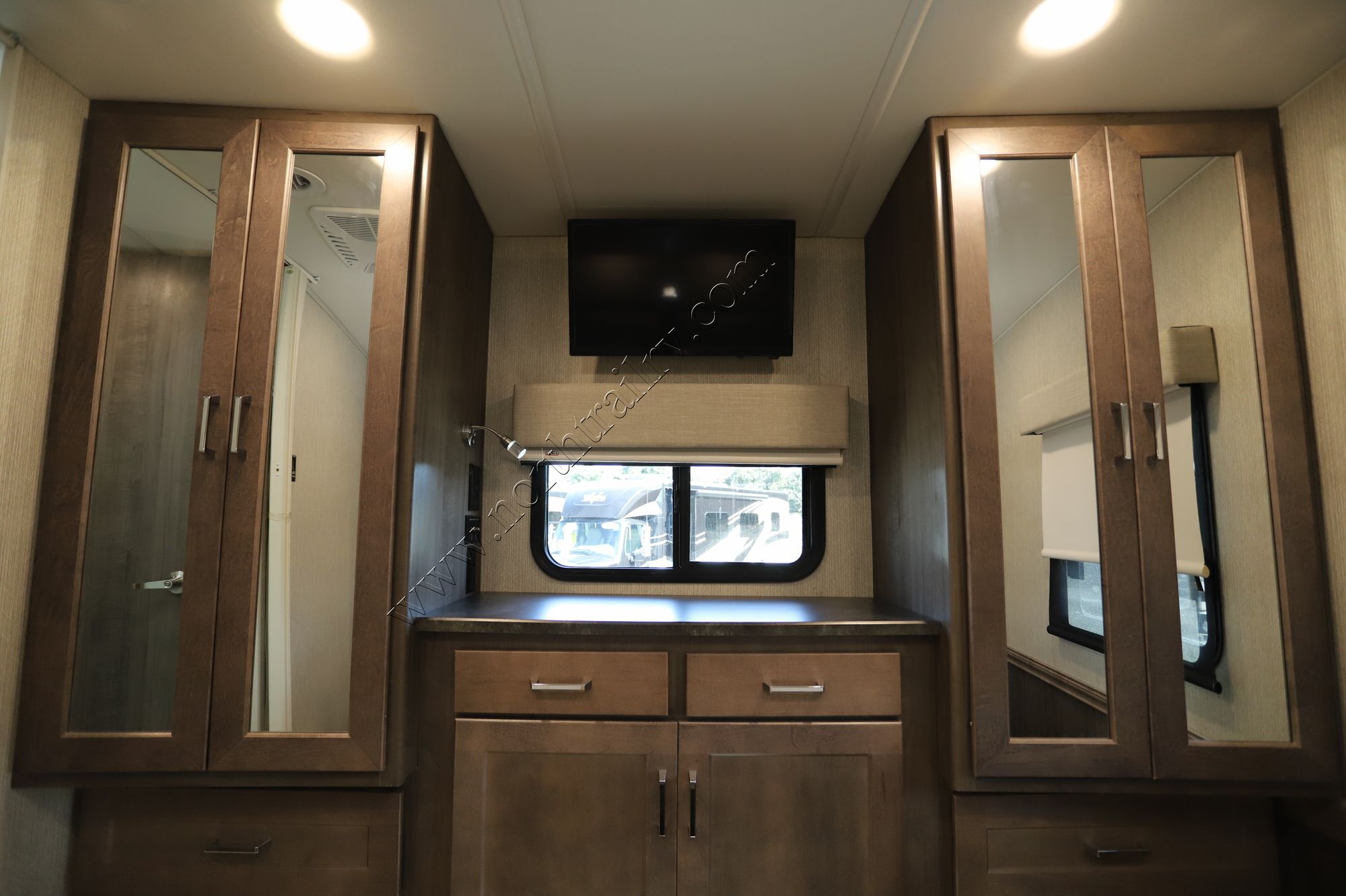 Used 2021 Winnebago Adventurer 30T Class A  For Sale