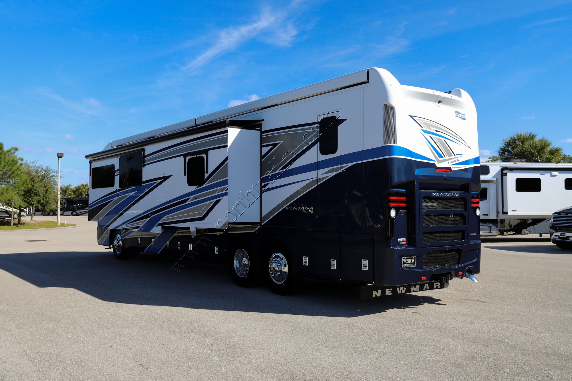 New 2022 Newmar Ventana 4369 Class A  For Sale