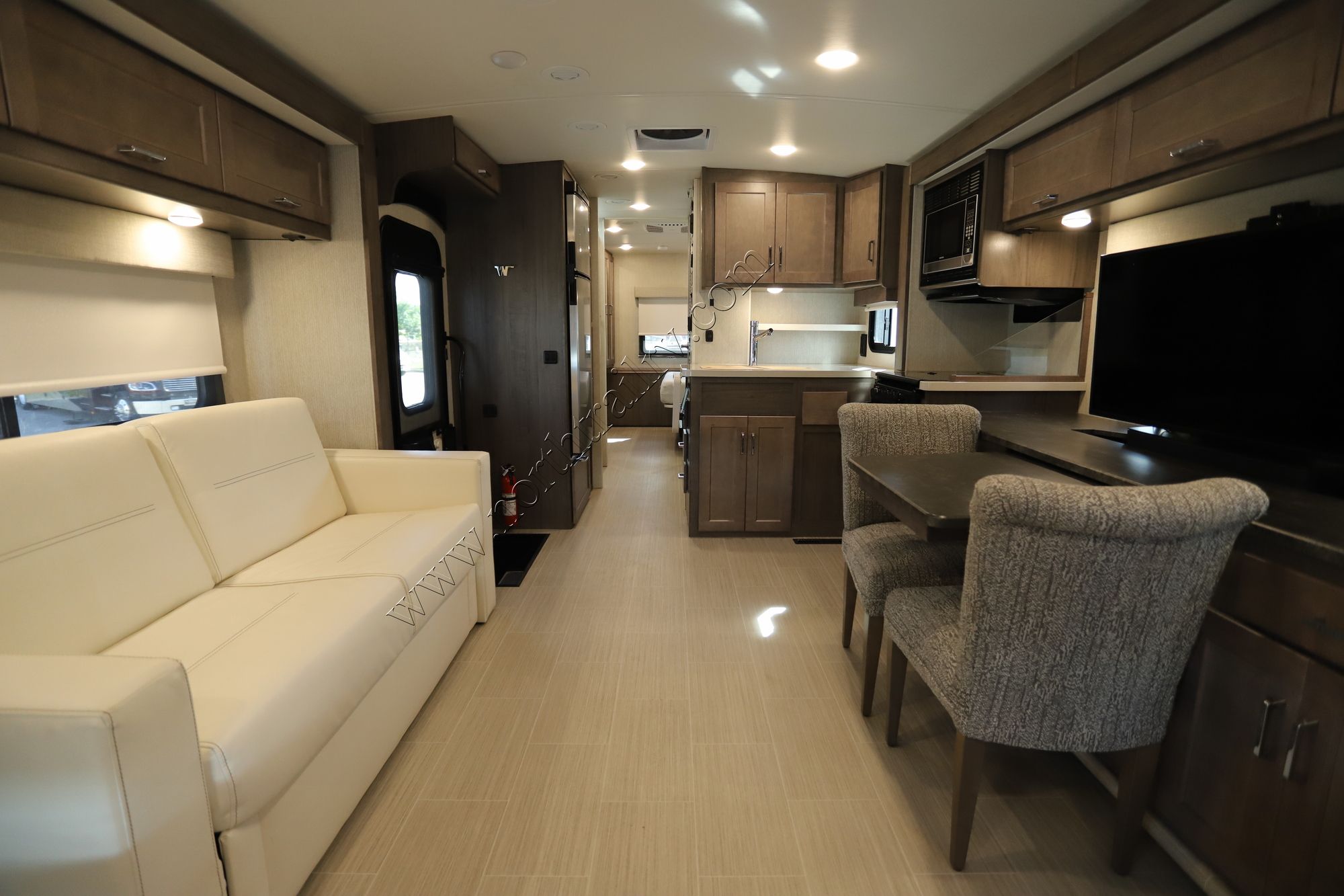 Used 2021 Winnebago Adventurer 30T Class A  For Sale