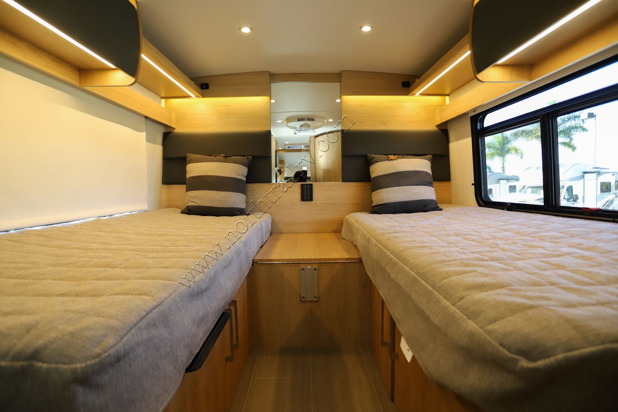 Used 2019 Leisure Van Wonder 24RTB Class B  For Sale