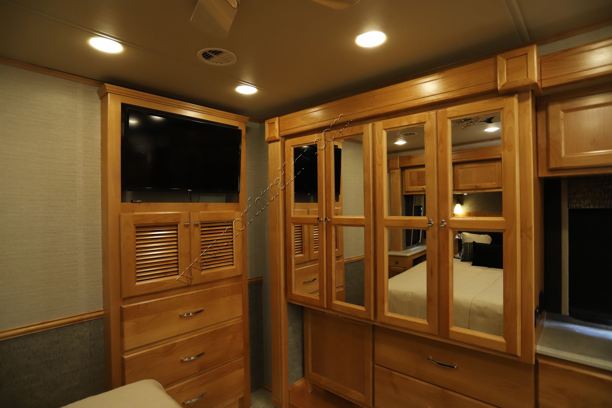 New 2022 Tiffin Motor Homes Allegro 34PA Class A  For Sale