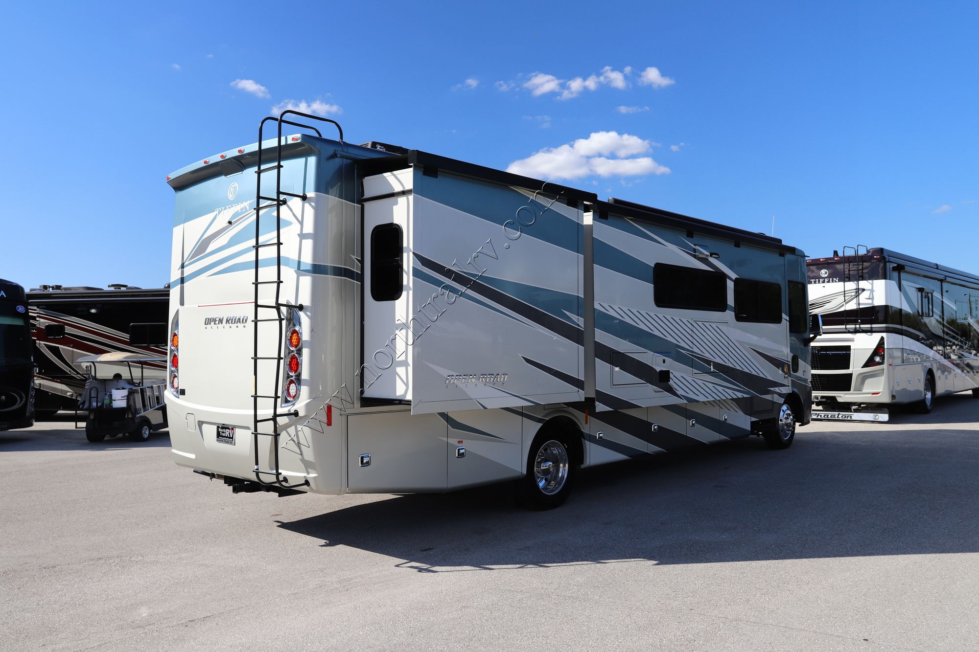 New 2022 Tiffin Motor Homes Allegro 34PA Class A  For Sale