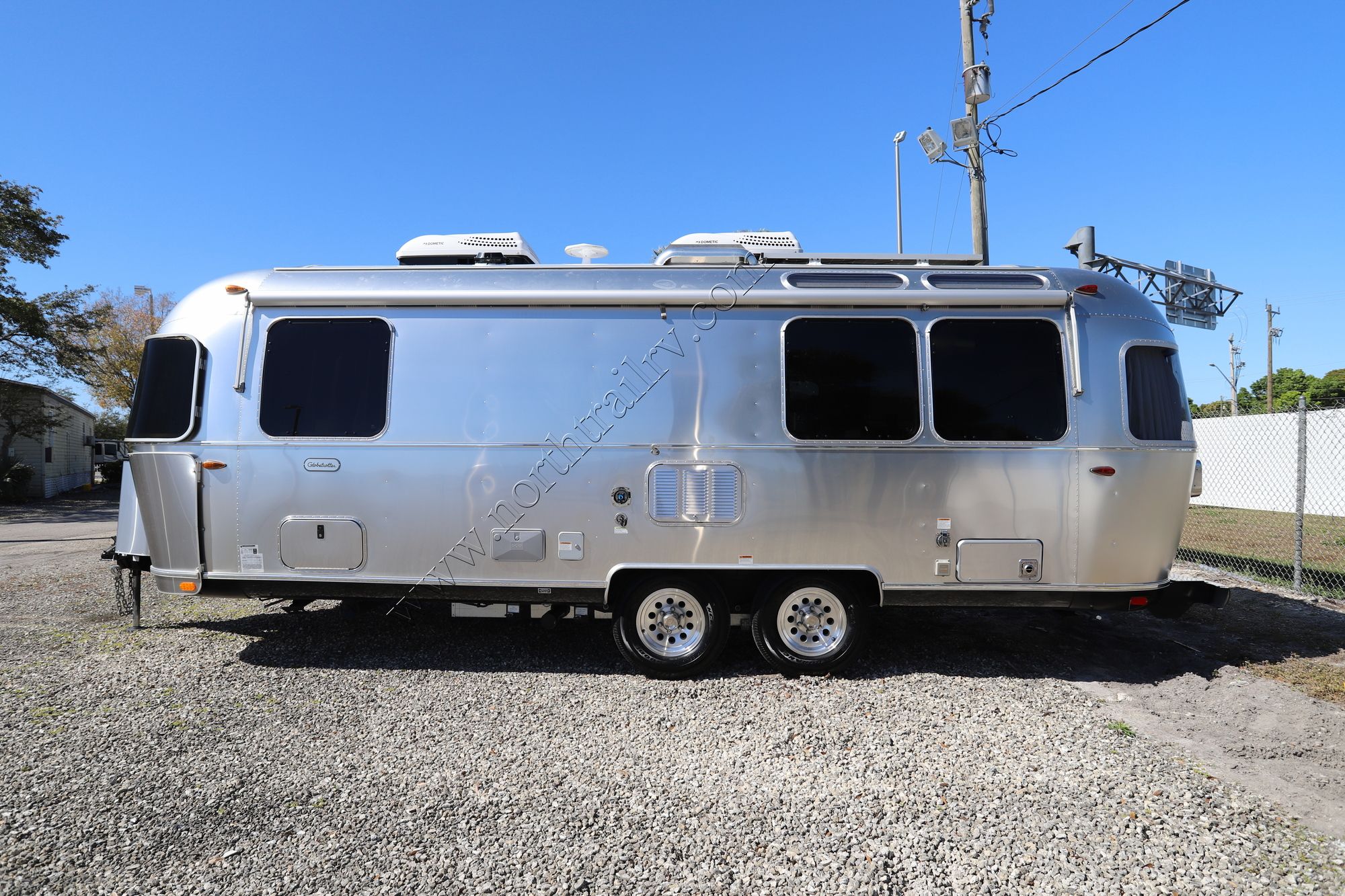 Used 2020 Airstream Globetrotter 25FB Travel Trailer  For Sale