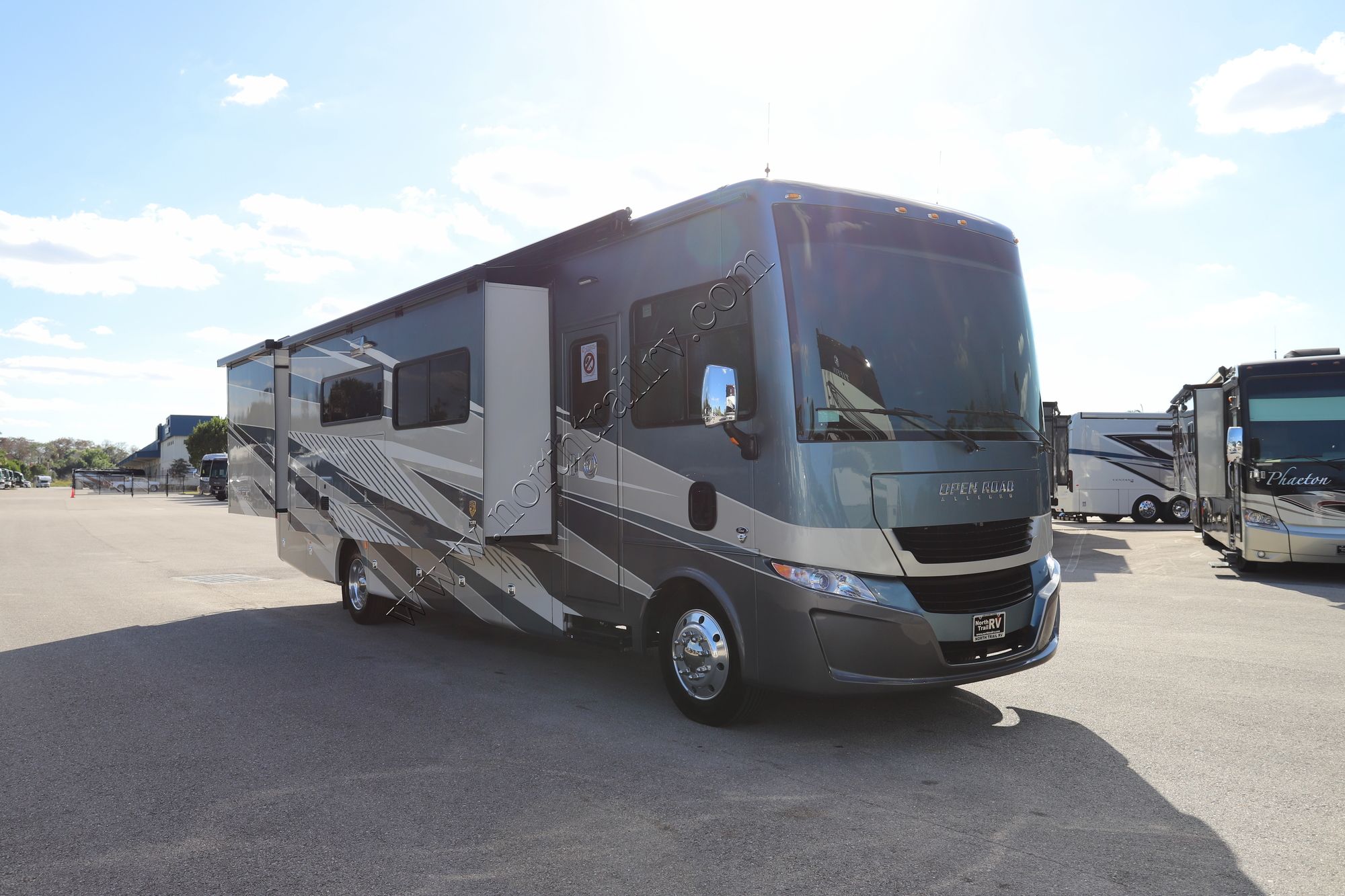 New 2022 Tiffin Motor Homes Allegro 34PA Class A  For Sale