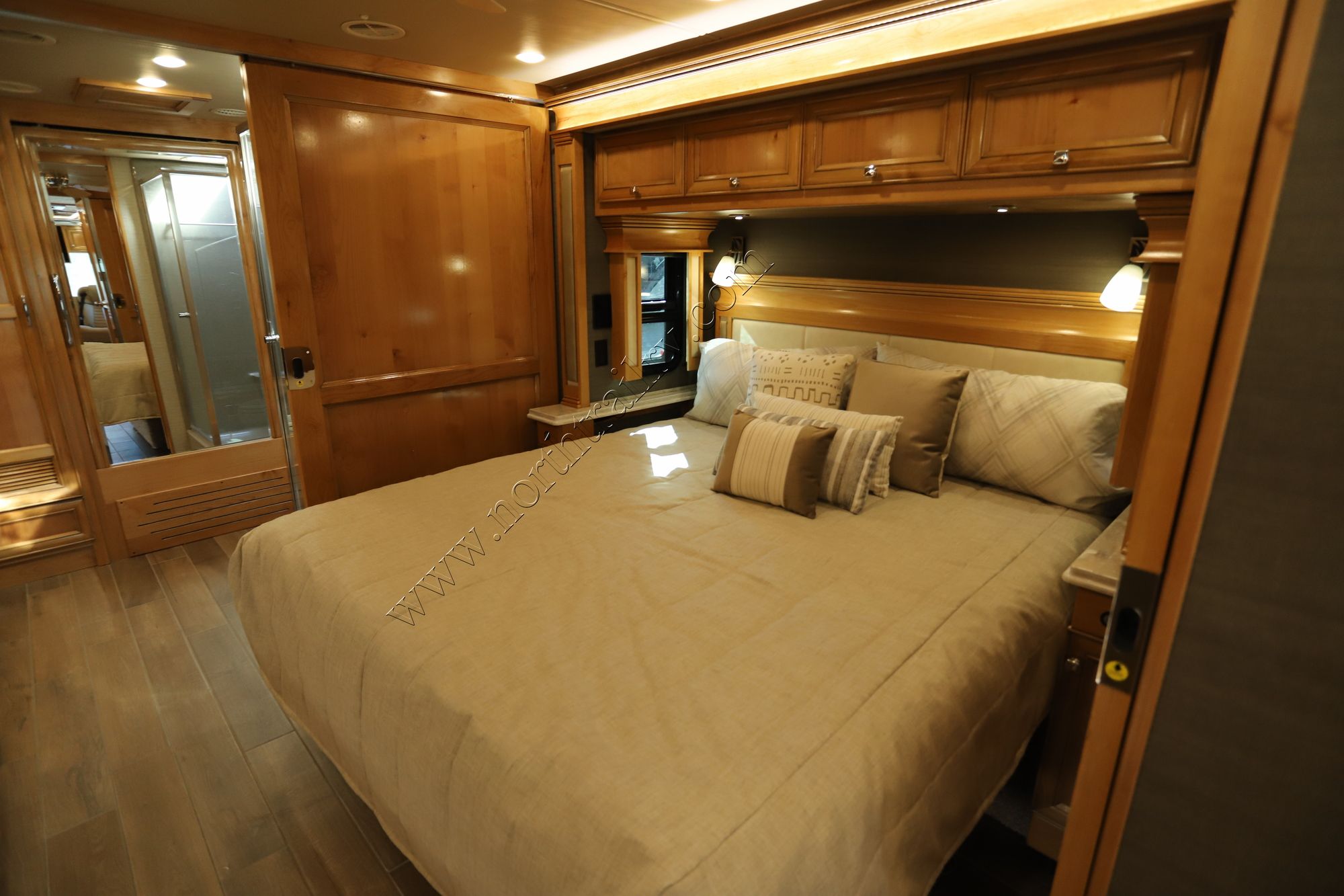 New 2022 Tiffin Motor Homes Phaeton 40IH Class A  For Sale