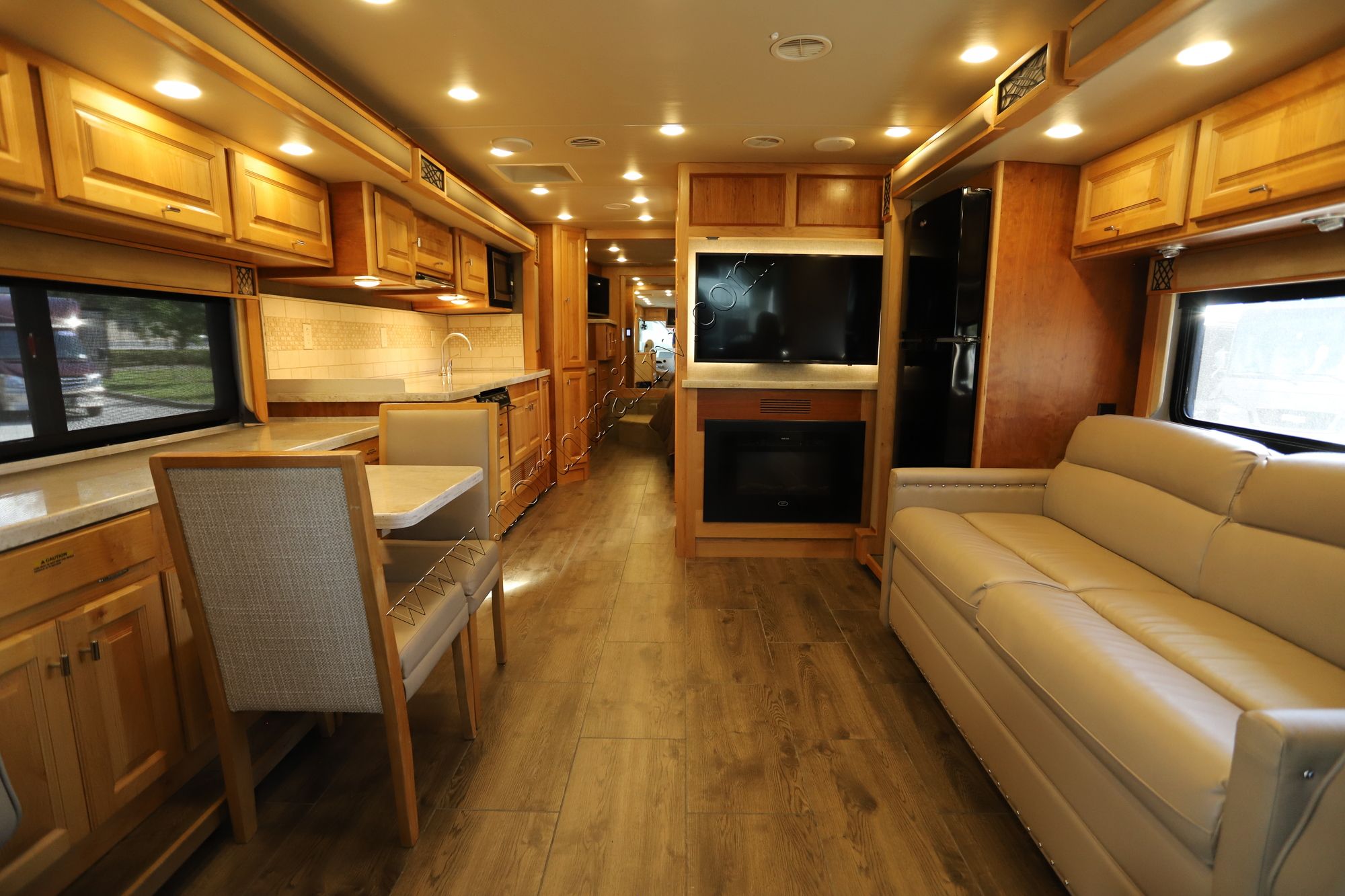 Used 2018 Tiffin Motor Homes Breeze 33BR Class A  For Sale