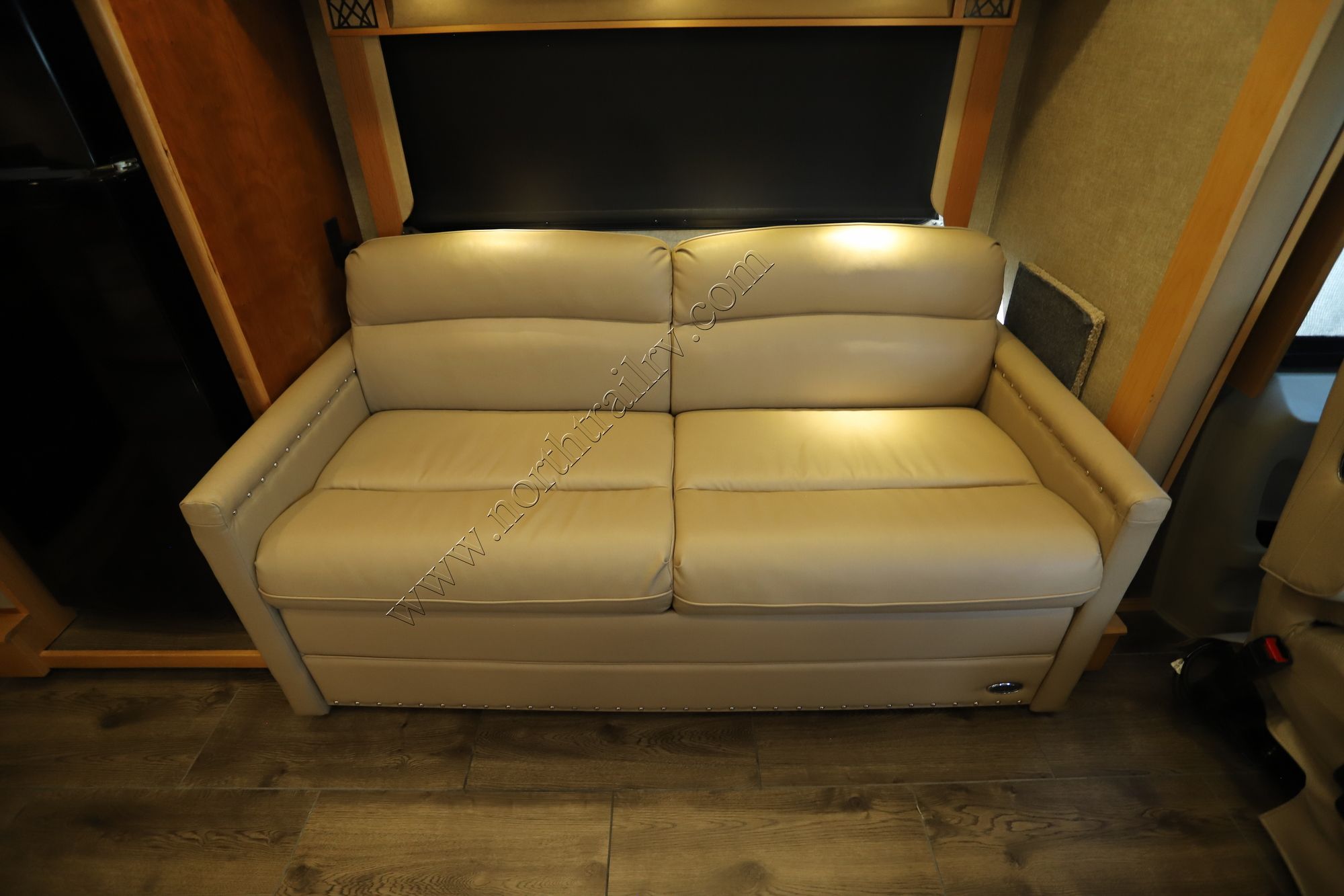 Used 2018 Tiffin Motor Homes Breeze 33BR Class A  For Sale