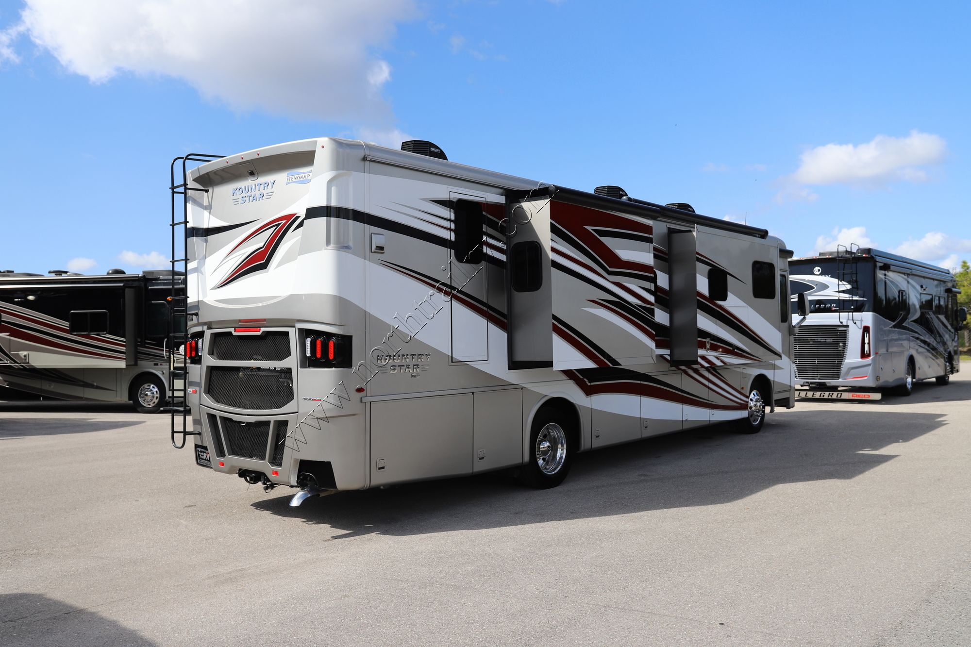 Used 2022 Newmar Kountry Star 3709 Class A  For Sale