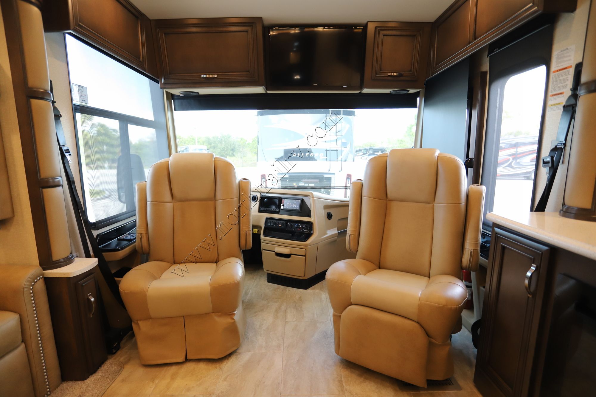 Used 2022 Newmar Kountry Star 3709 Class A  For Sale