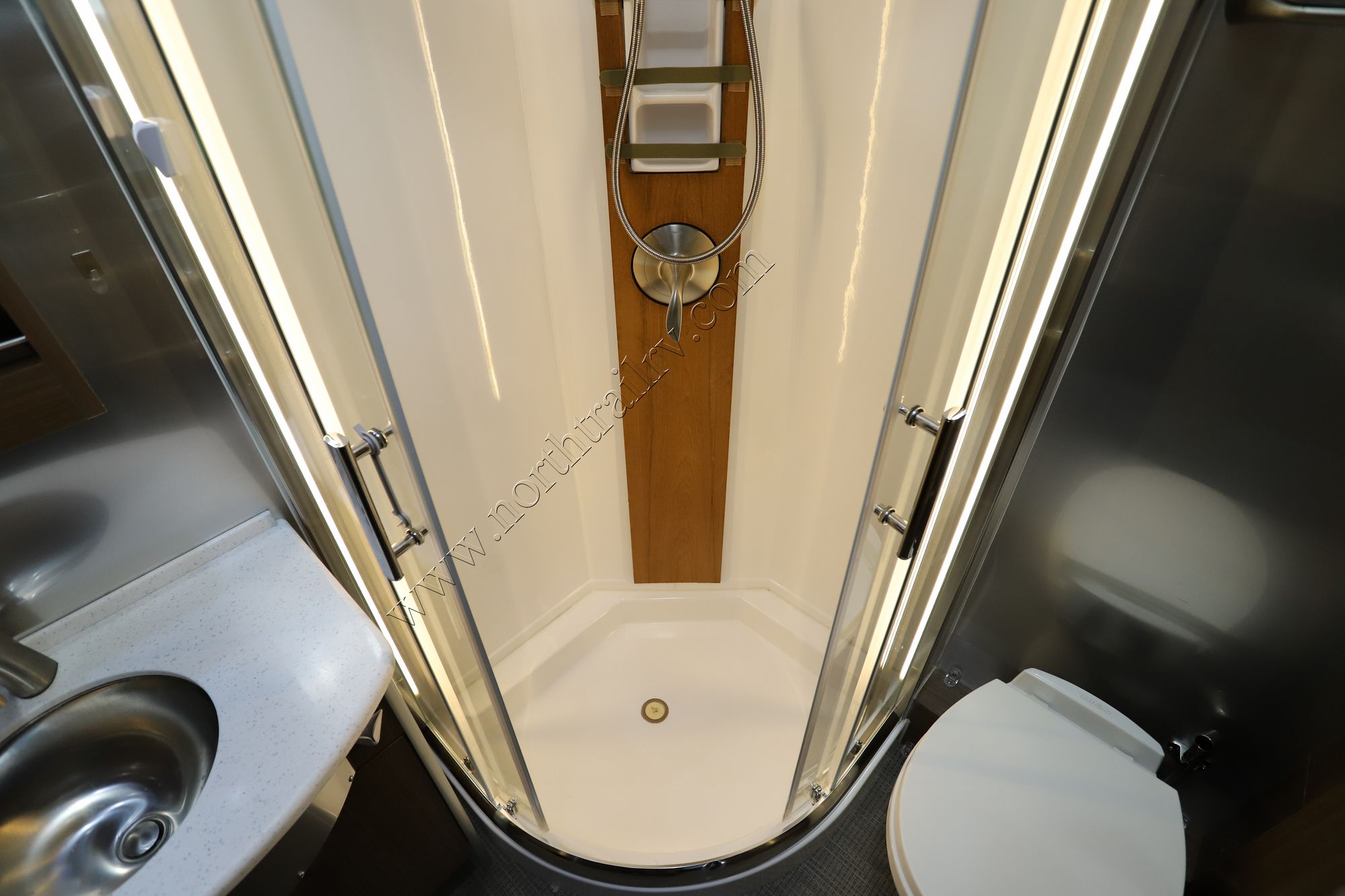 Used 2019 Airstream Atlas 25MB Class C  For Sale