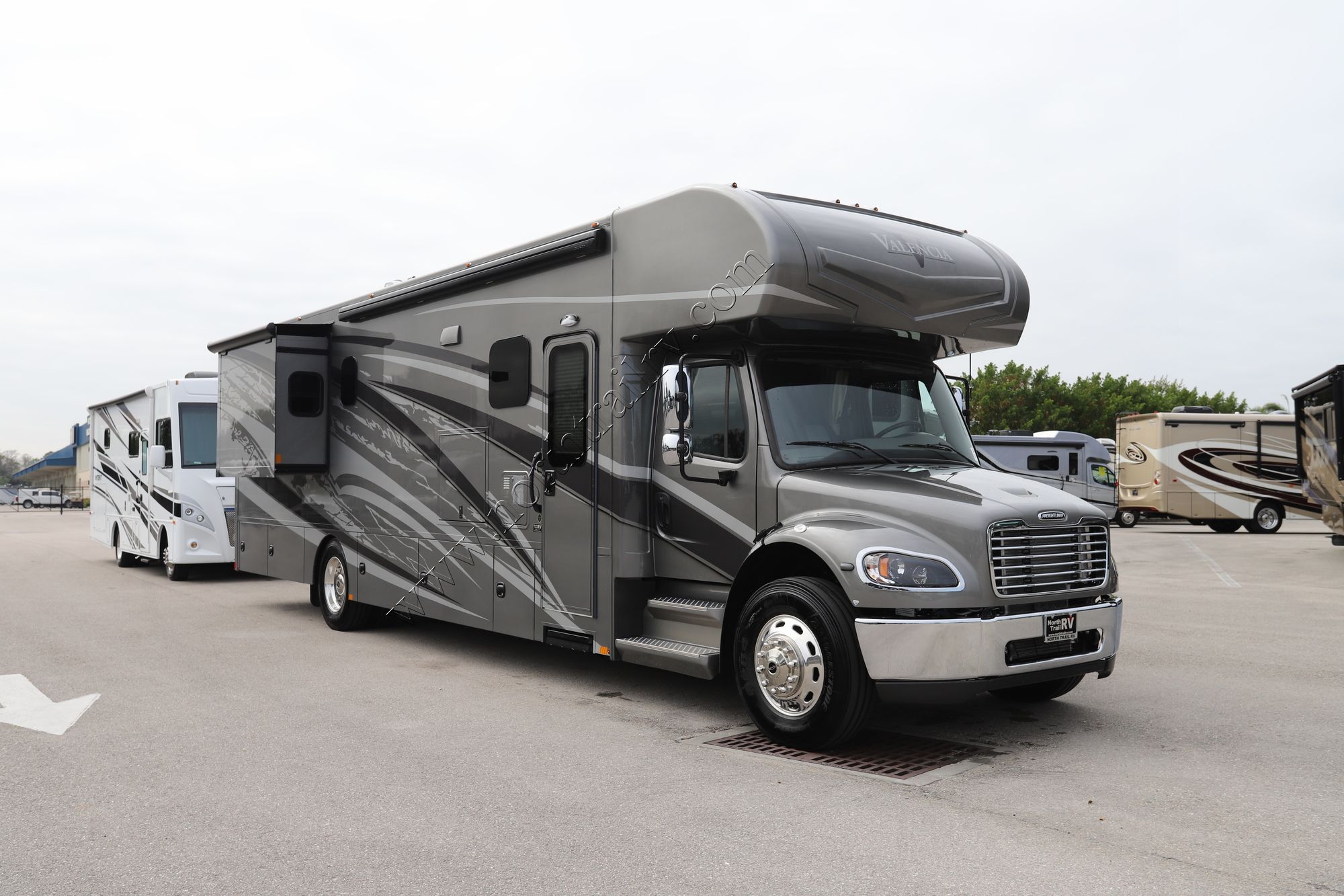 Used 2021 Renegade Rv Valencia 38RB Super C  For Sale