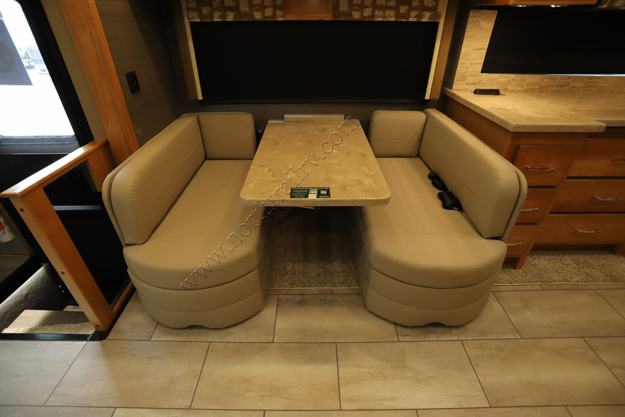 New 2022 Tiffin Motor Homes Allegro 34PA Class A  For Sale