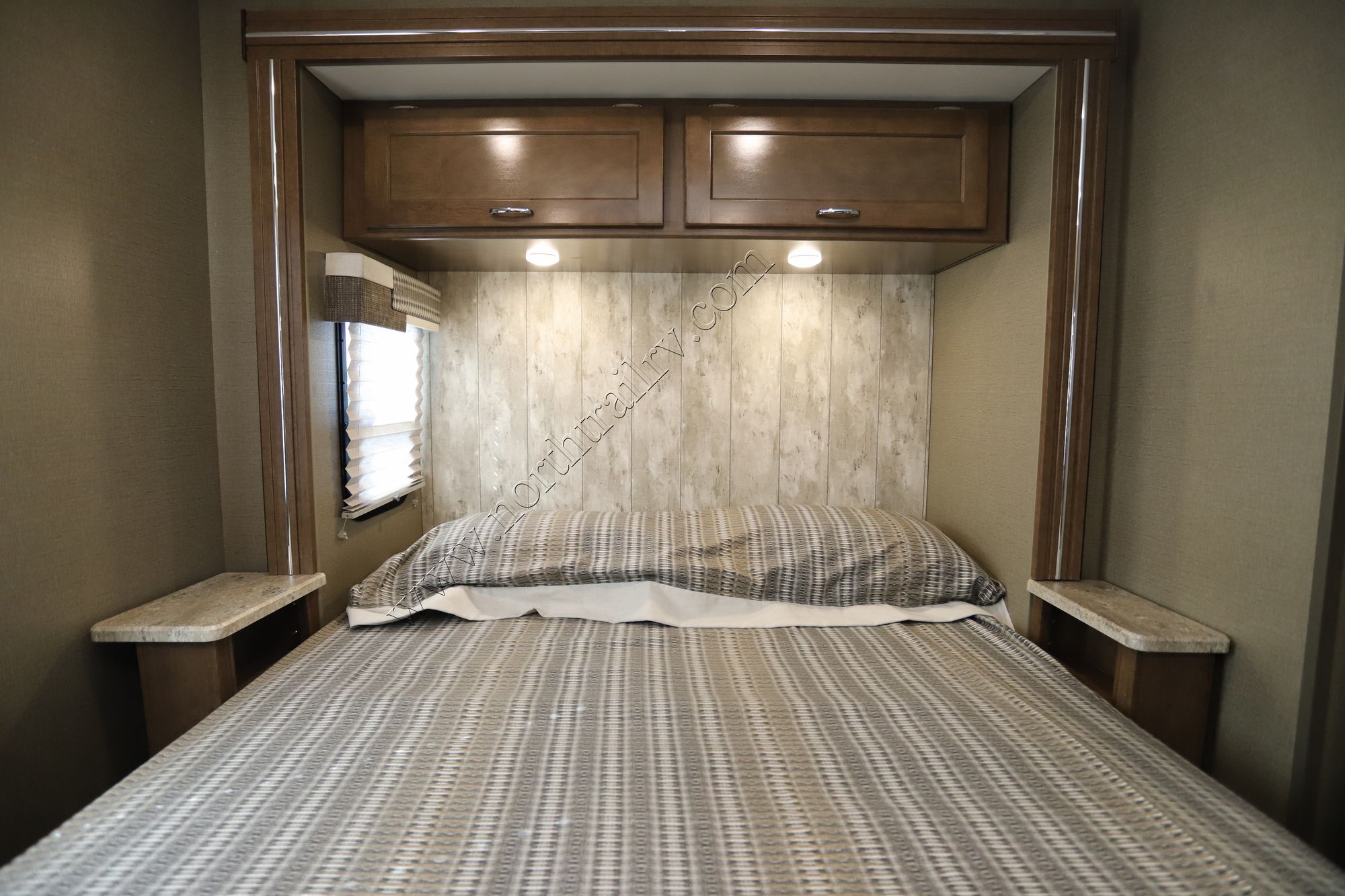 Used 2019 Winnebago Intent 26M Class A  For Sale