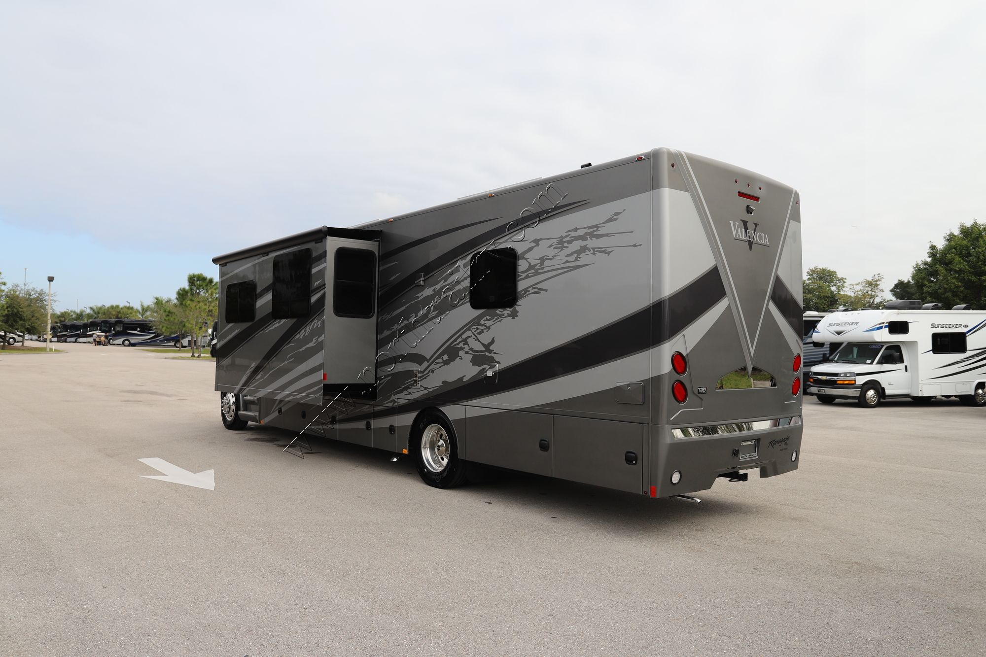 Used 2021 Renegade Rv Valencia 38RB Super C  For Sale