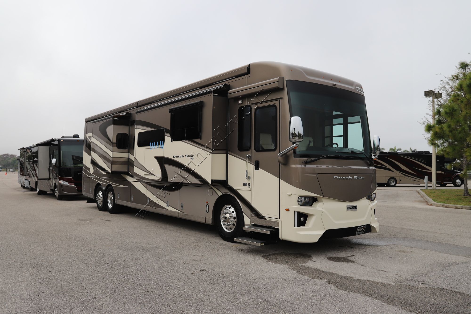 Used 2020 Newmar Dutch Star 4369 Class A  For Sale