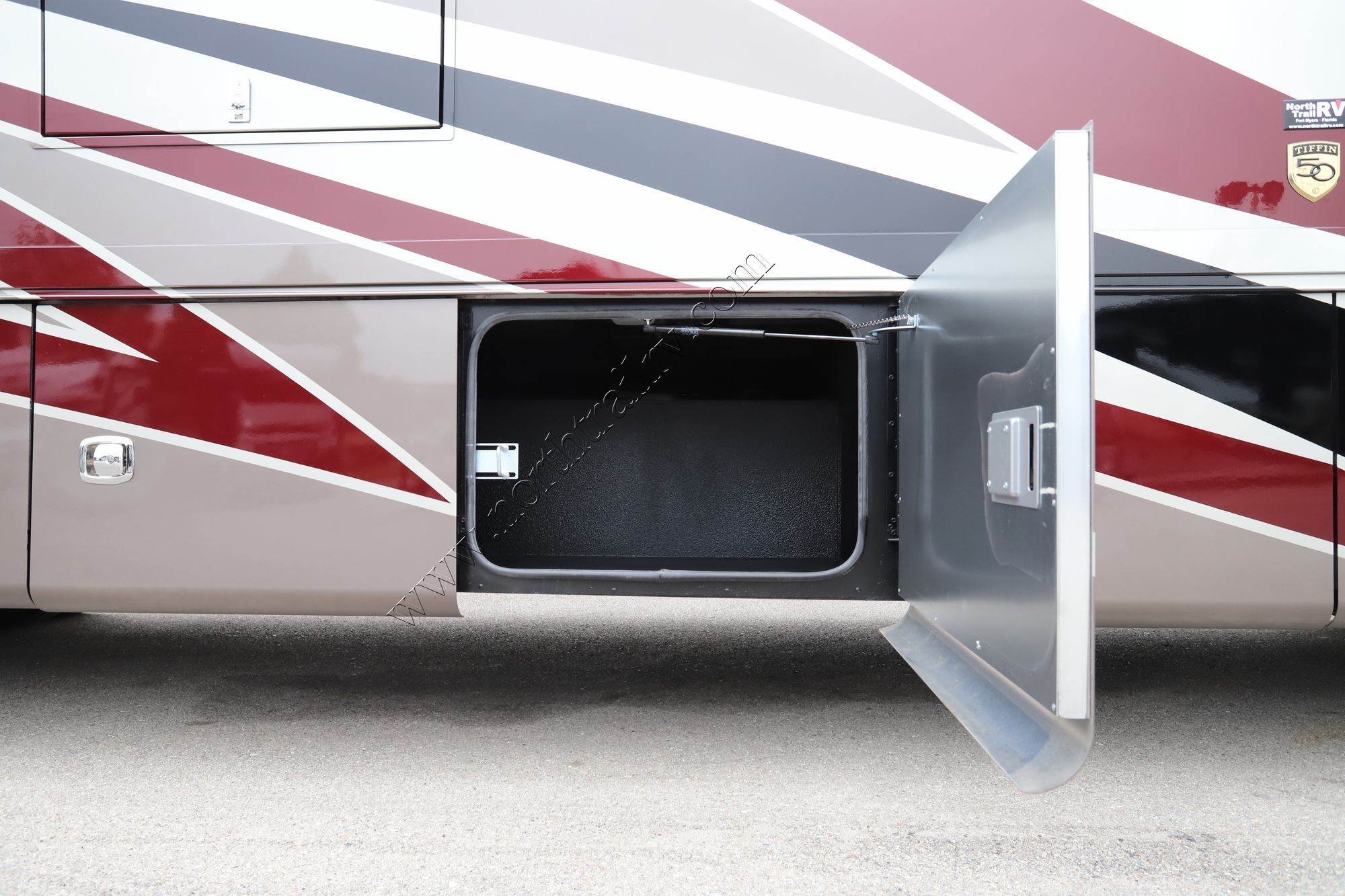 New 2022 Tiffin Motor Homes Allegro 34PA Class A  For Sale