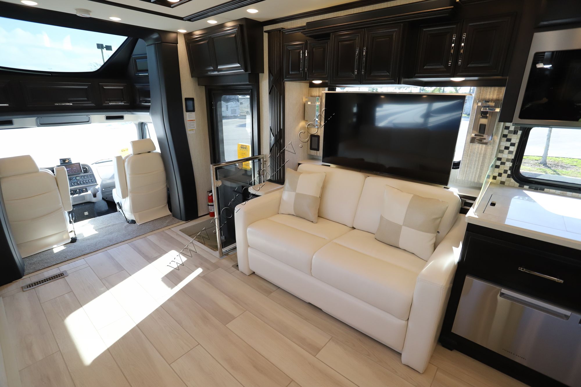 New 2022 Newmar Supreme Aire 4573 Super C  For Sale