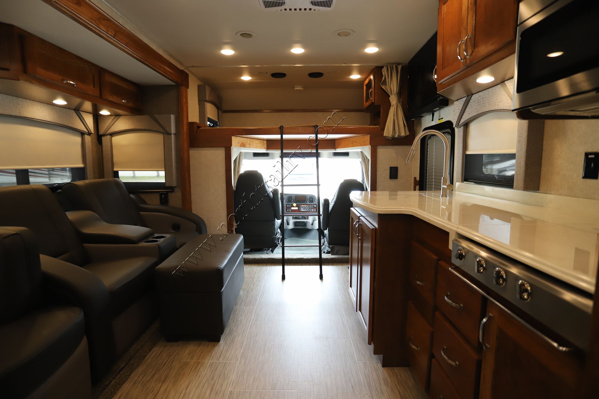 Used 2021 Renegade Rv Valencia 38RB Super C  For Sale