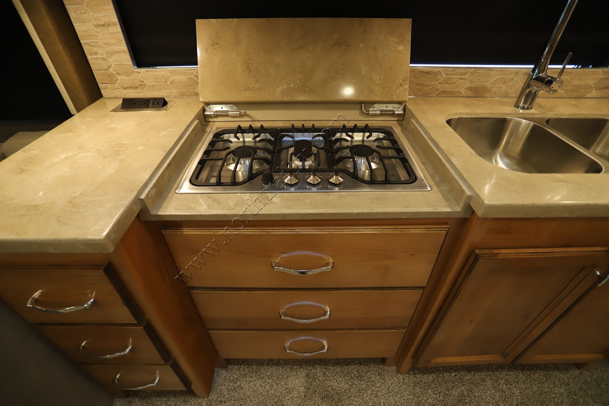 New 2022 Tiffin Motor Homes Allegro 34PA Class A  For Sale